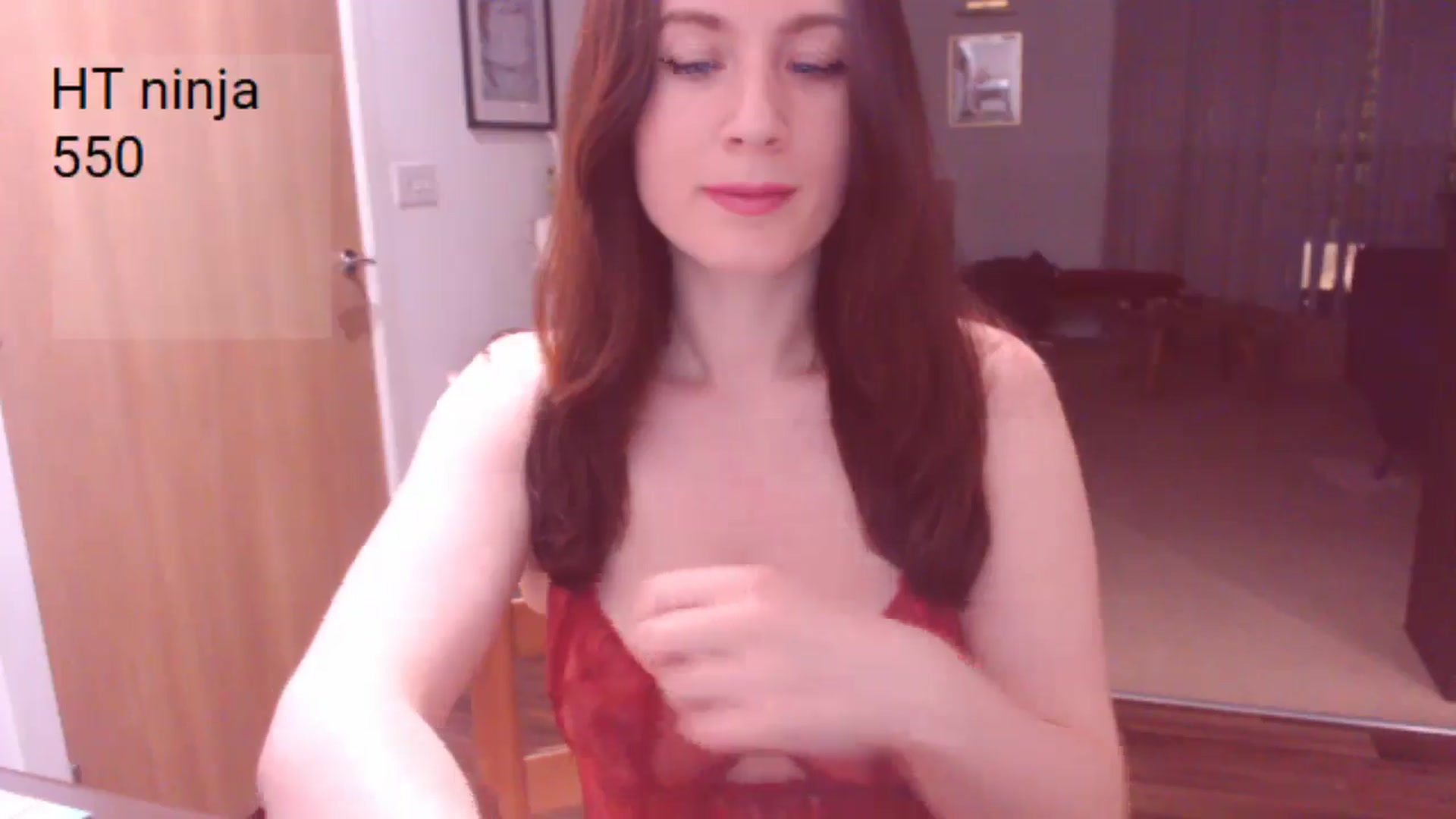 Gallery image thumbnail from AubreyPlza's myfreecams stream on, 04/03/2025, 21:34 image 6 of 20