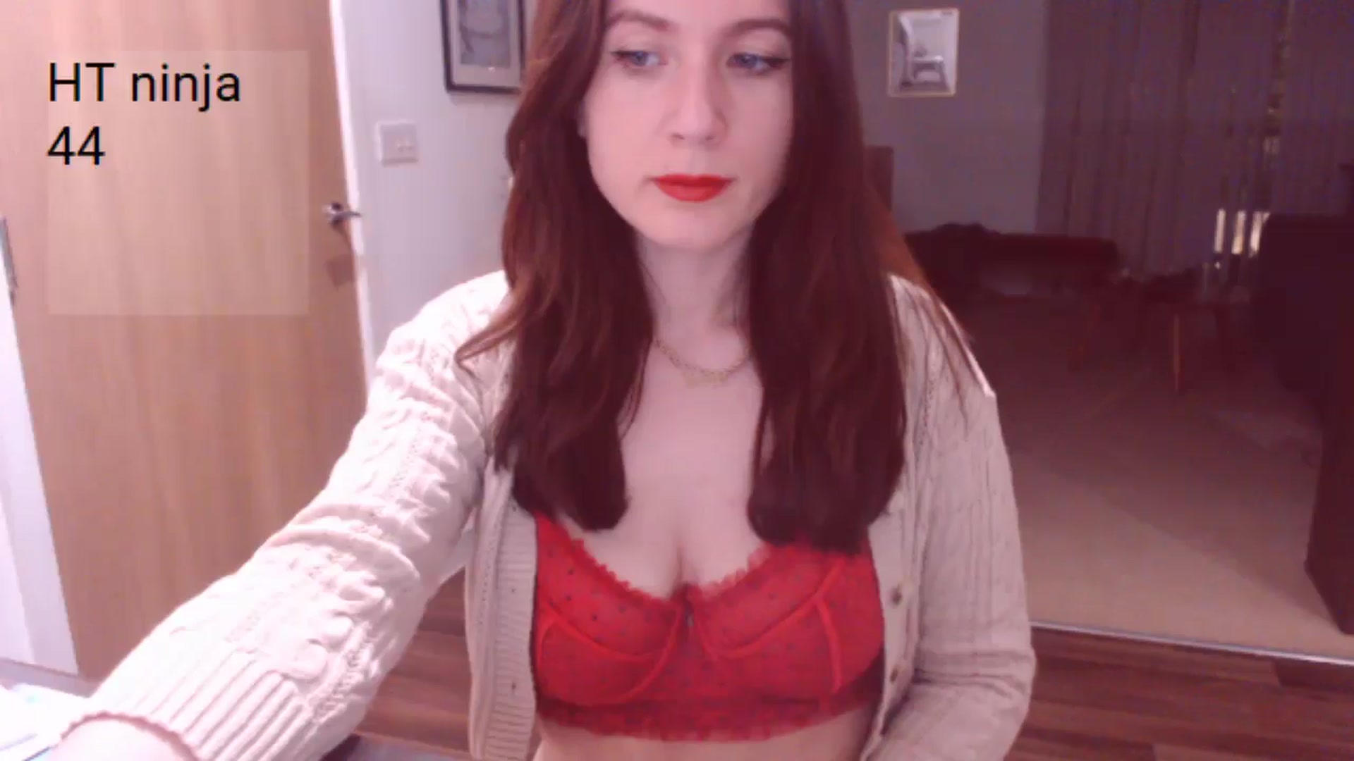 Gallery image thumbnail from AubreyPlza's myfreecams stream on, 04/05/2025, 21:08 image 10 of 20