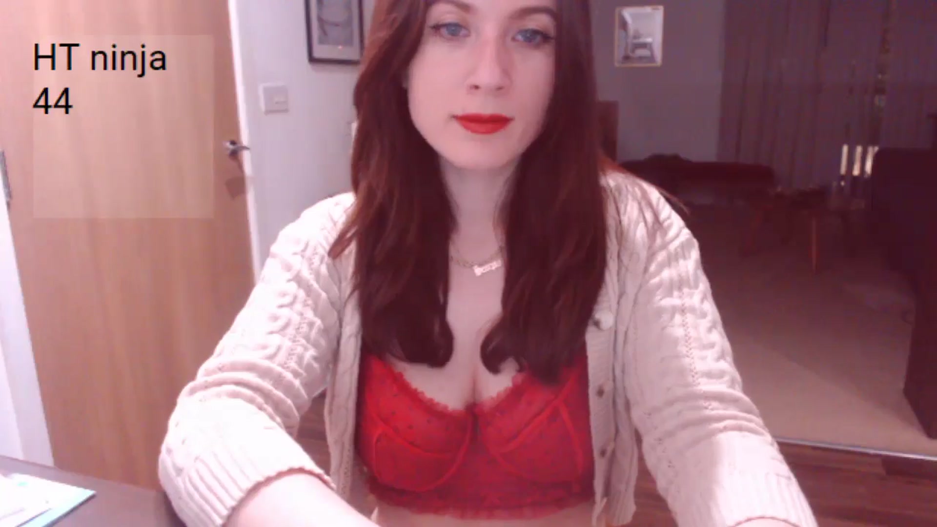 Gallery image thumbnail from AubreyPlza's myfreecams stream on, 04/05/2025, 21:08 image 17 of 20
