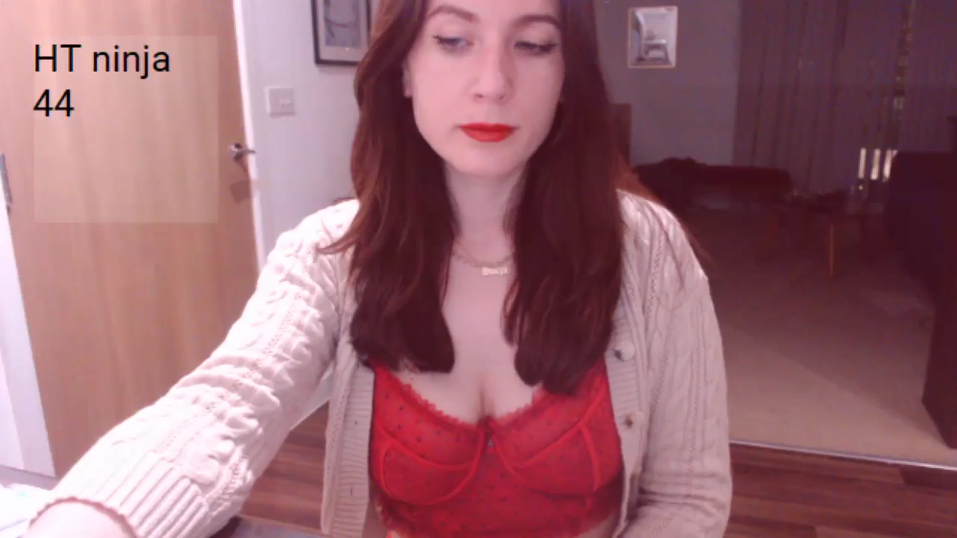 Gallery image thumbnail from AubreyPlza's myfreecams stream on, 04/05/2025, 21:08 image 7 of 20
