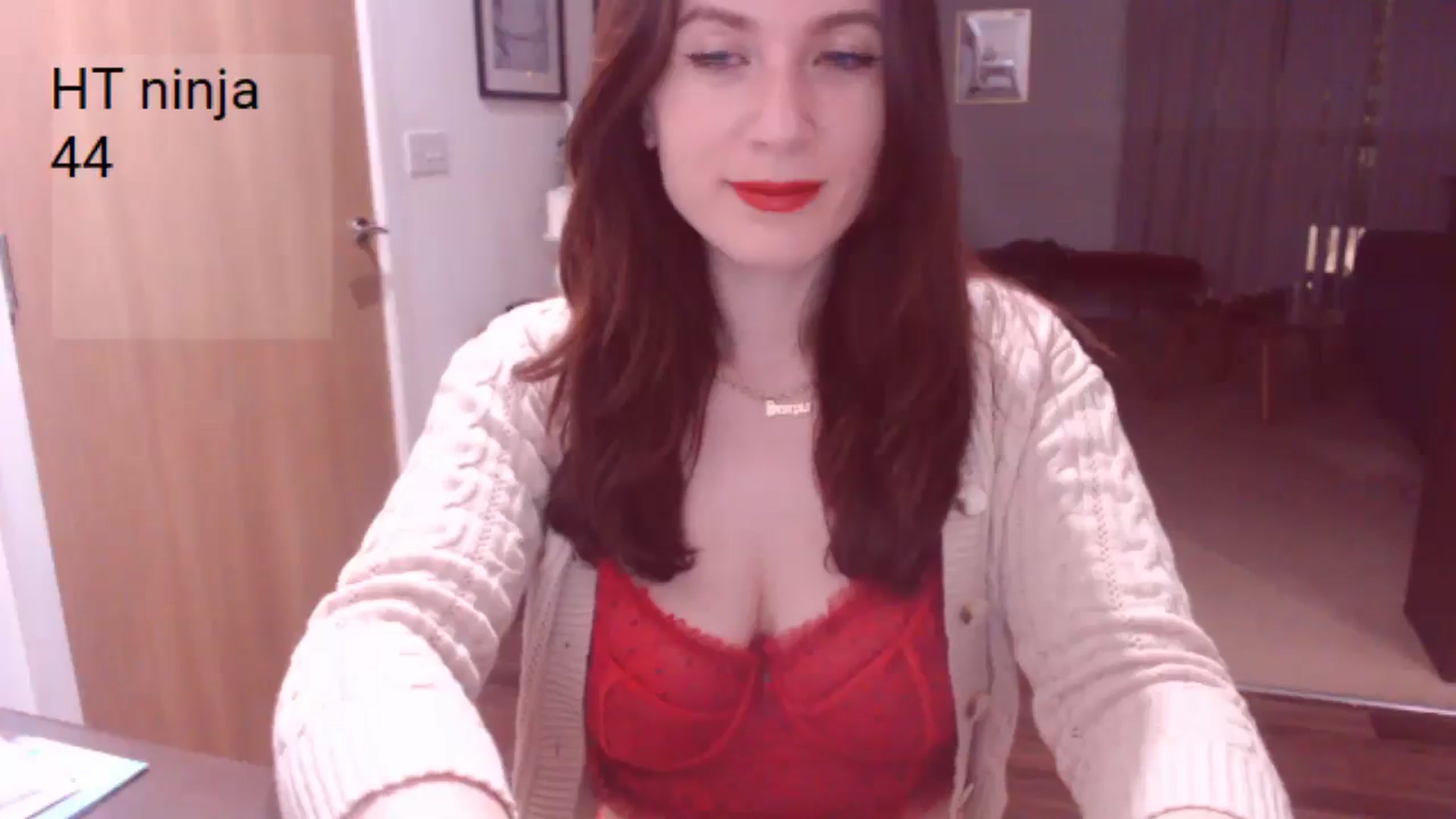 Gallery image thumbnail from AubreyPlza's myfreecams stream on, 04/05/2025, 21:08 image 2 of 20