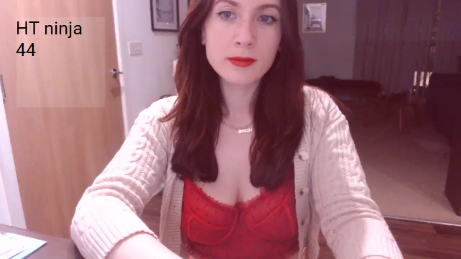 Gallery image thumbnail from AubreyPlza's myfreecams stream on, 04/05/2025, 21:08 image 5 of 20