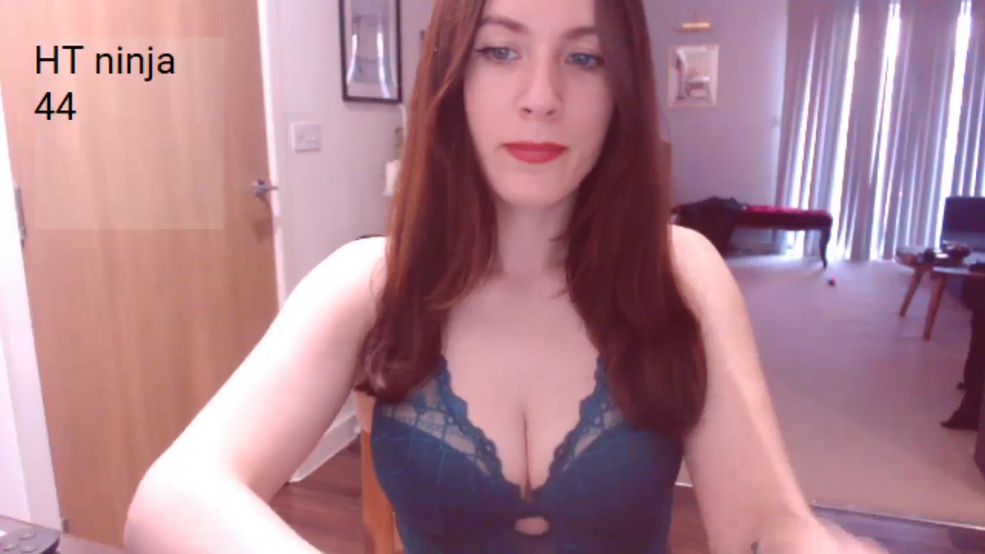 Gallery image thumbnail from AubreyPlza's myfreecams stream on, 04/06/2025, 18:40 image 11 of 20