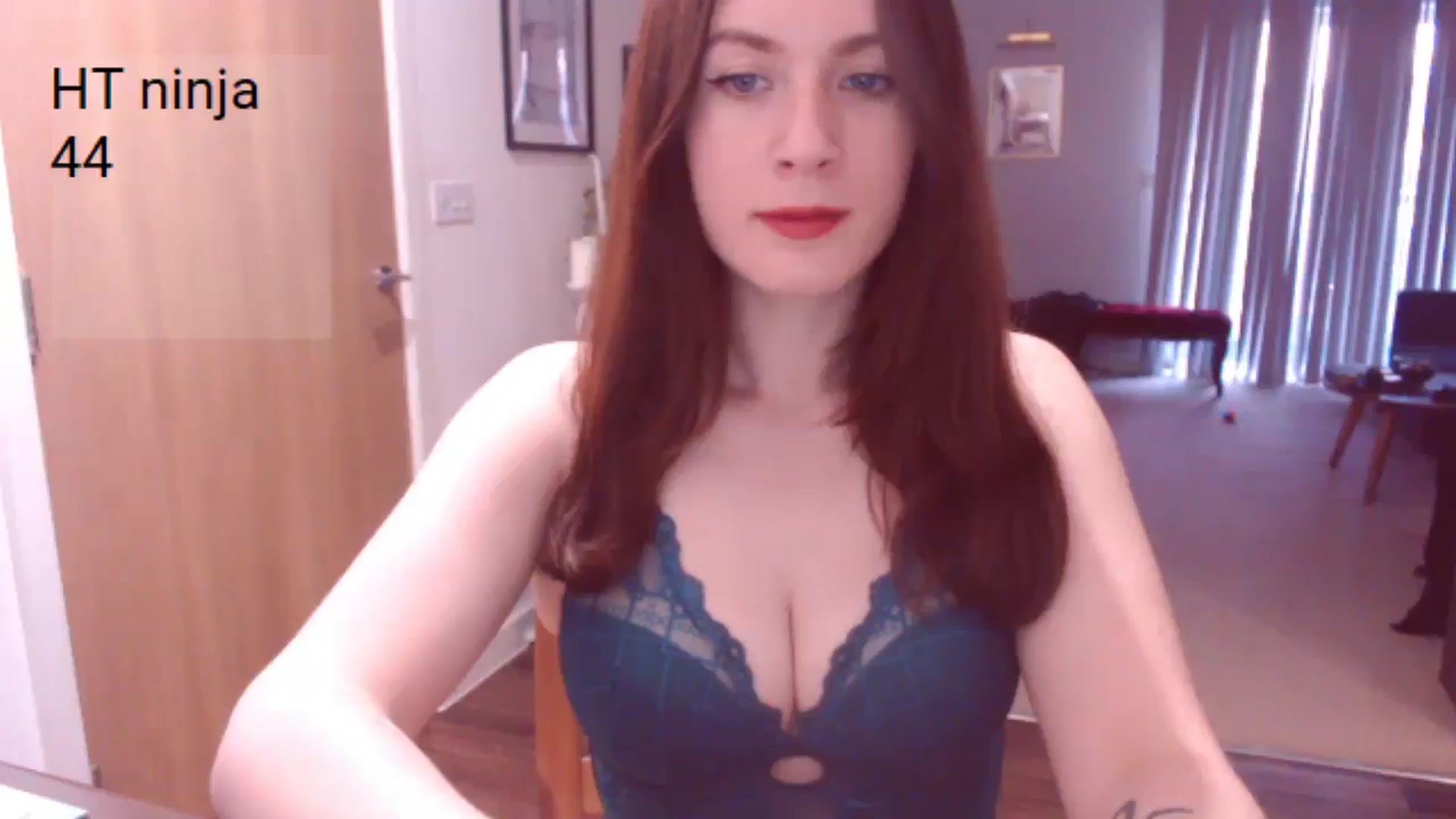 Gallery image thumbnail from AubreyPlza's myfreecams stream on, 04/06/2025, 18:40 image 17 of 20