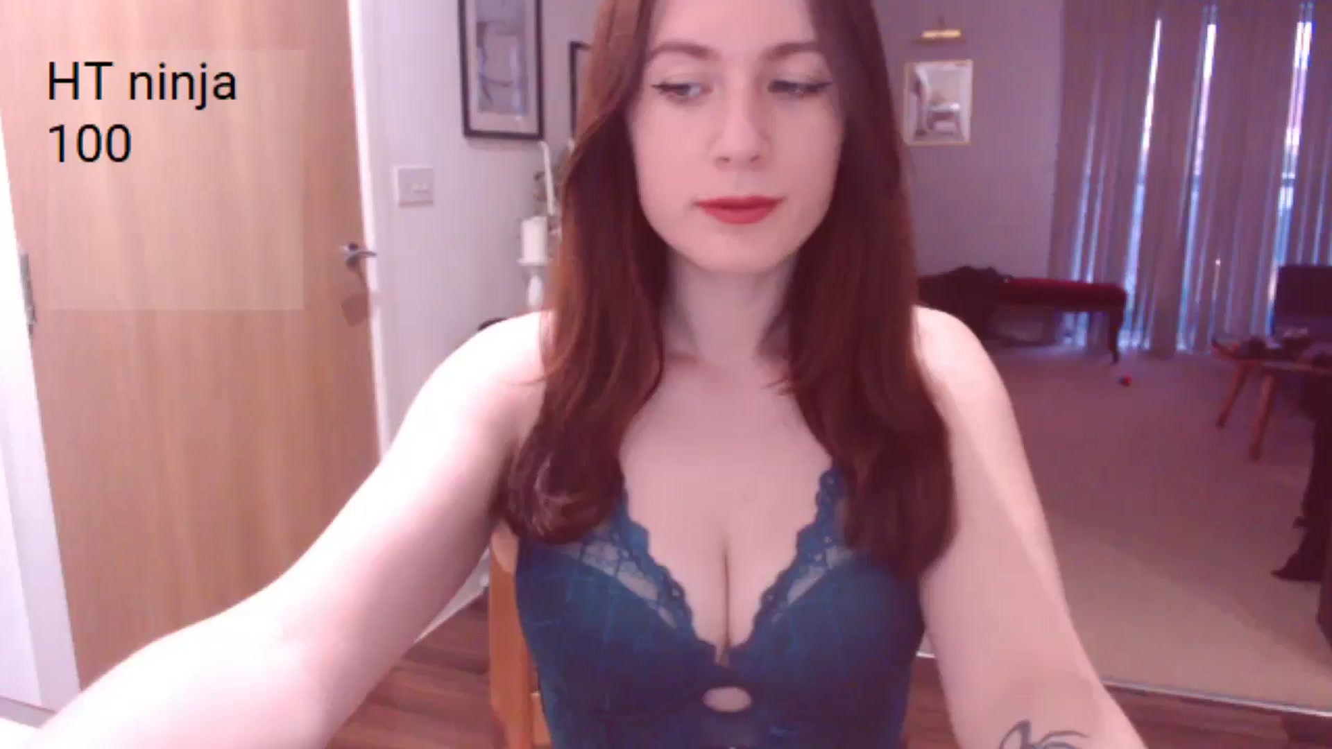 Gallery image thumbnail from AubreyPlza's myfreecams stream on, 04/06/2025, 19:01 image 8 of 20