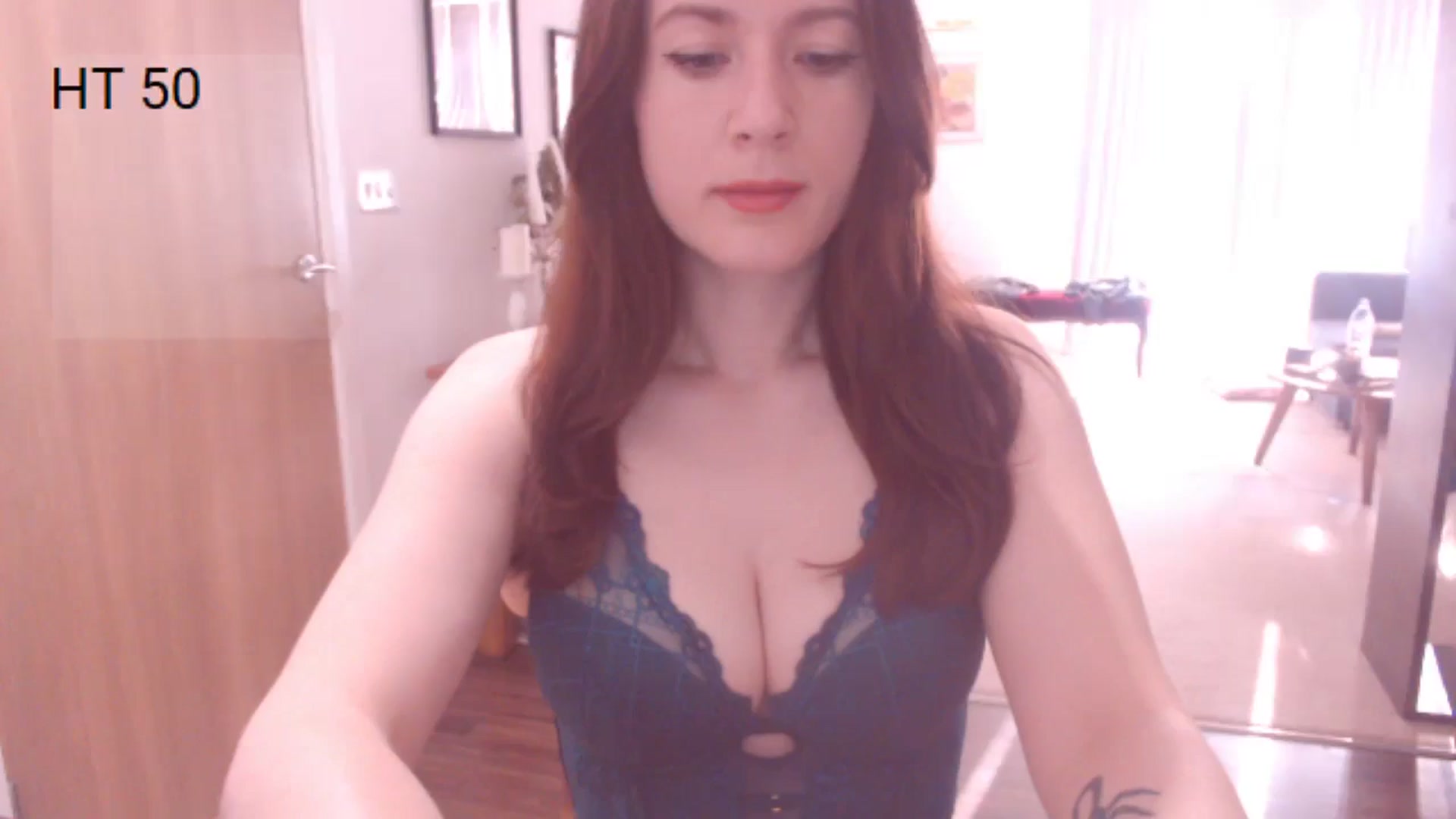 Gallery image thumbnail from AubreyPlza's myfreecams stream on, 04/11/2025, 07:38 image 1 of 20
