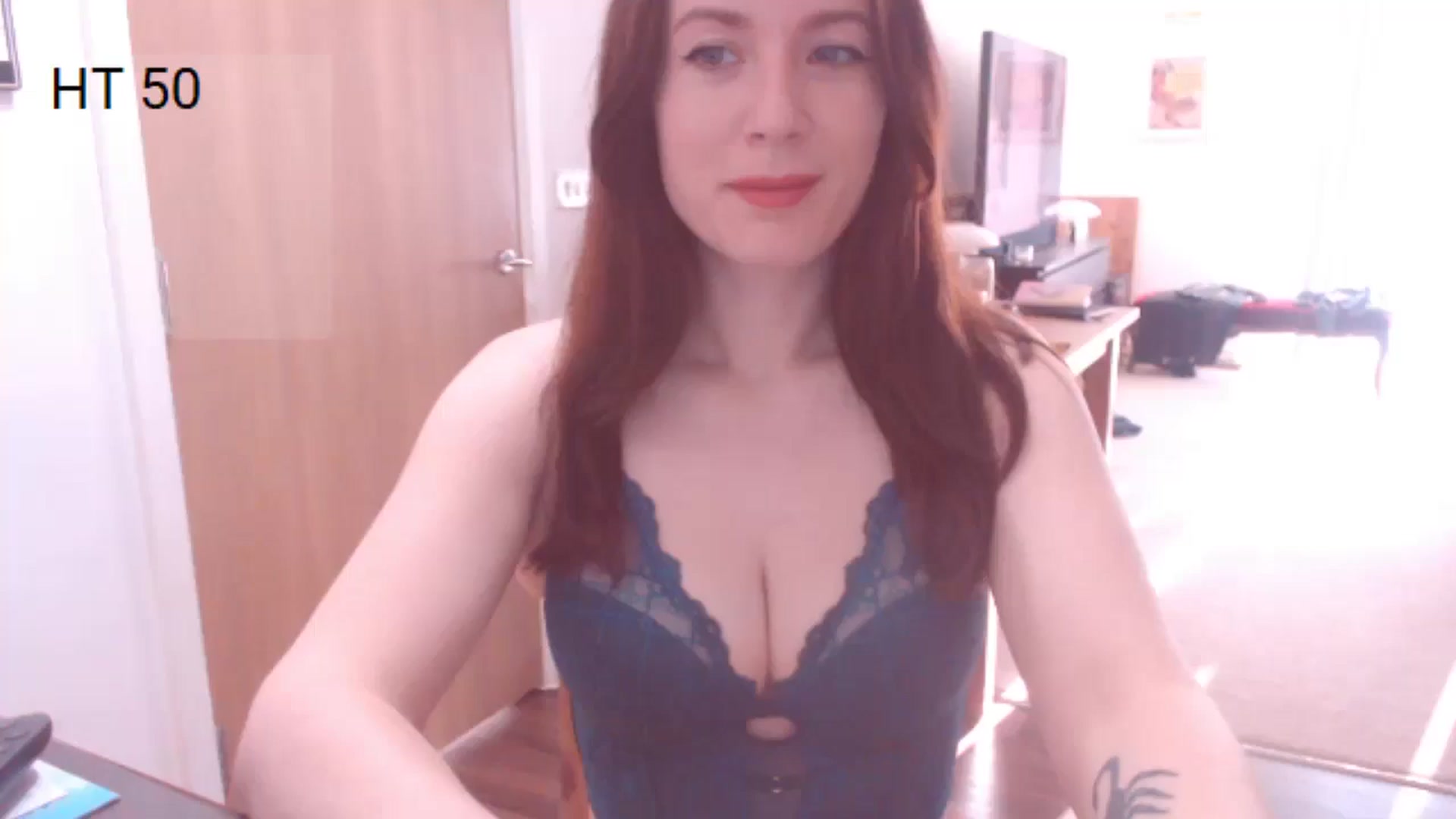 Gallery image thumbnail from AubreyPlza's myfreecams stream on, 04/11/2025, 07:38 image 5 of 20