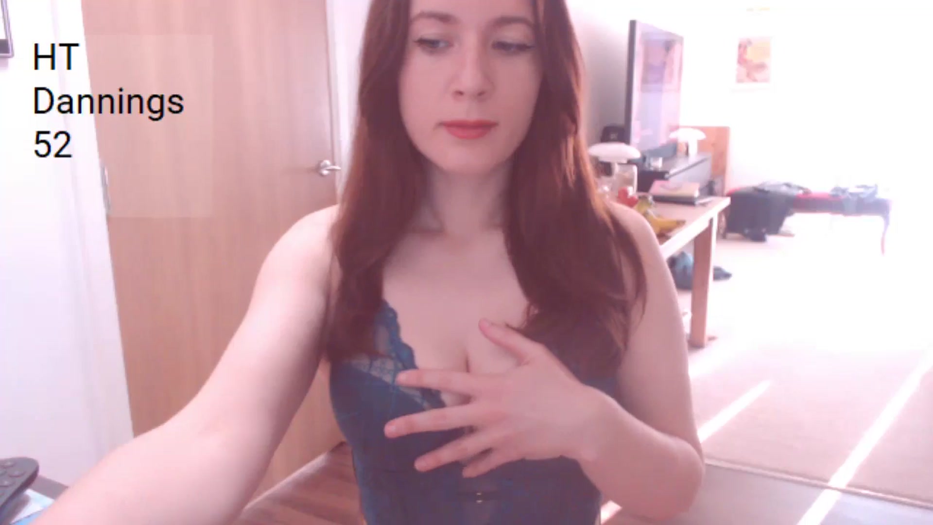 Gallery image thumbnail from AubreyPlza's myfreecams stream on, 04/11/2025, 07:38 image 12 of 20