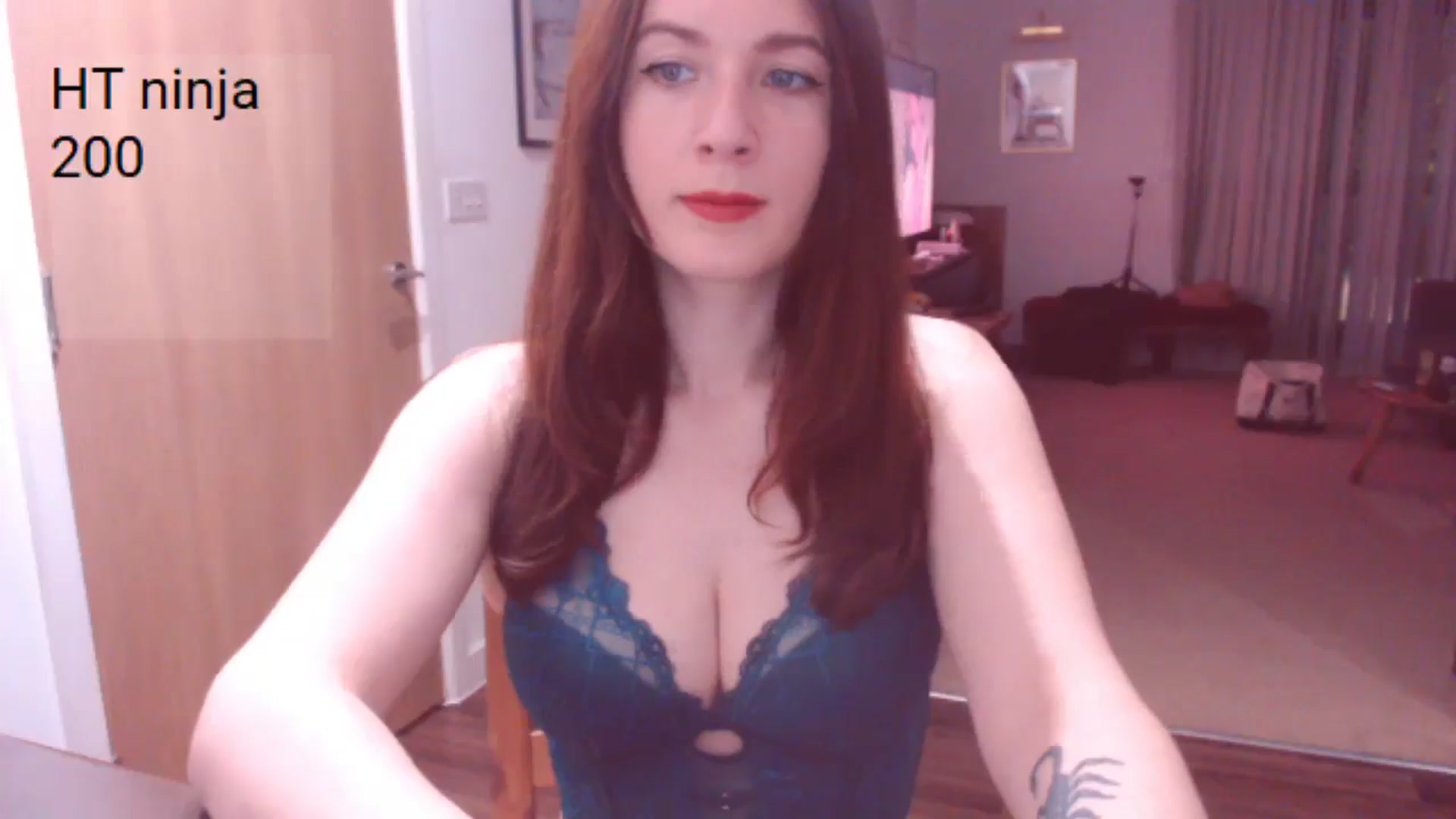 Gallery image thumbnail from AubreyPlza's myfreecams stream on, 04/29/2025, 21:15 image 3 of 20
