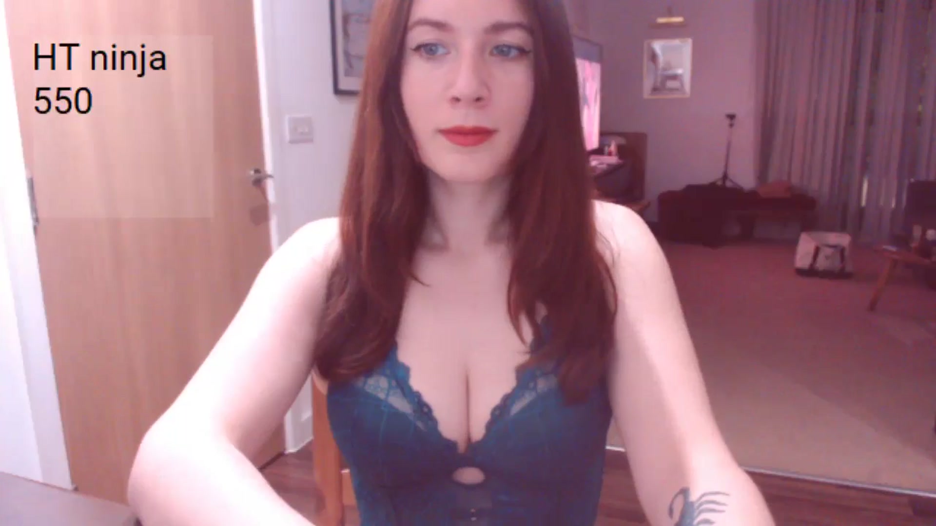 Gallery image thumbnail from AubreyPlza's myfreecams stream on, 04/29/2025, 21:15 image 13 of 20