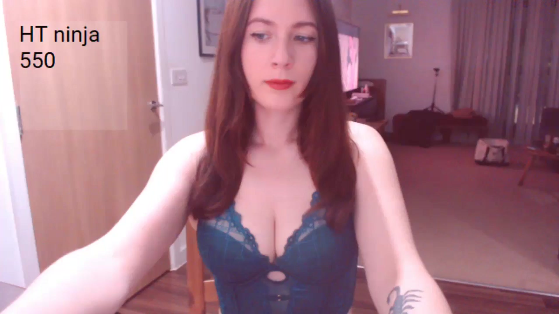 Gallery image thumbnail from AubreyPlza's myfreecams stream on, 04/29/2025, 21:15 image 20 of 20