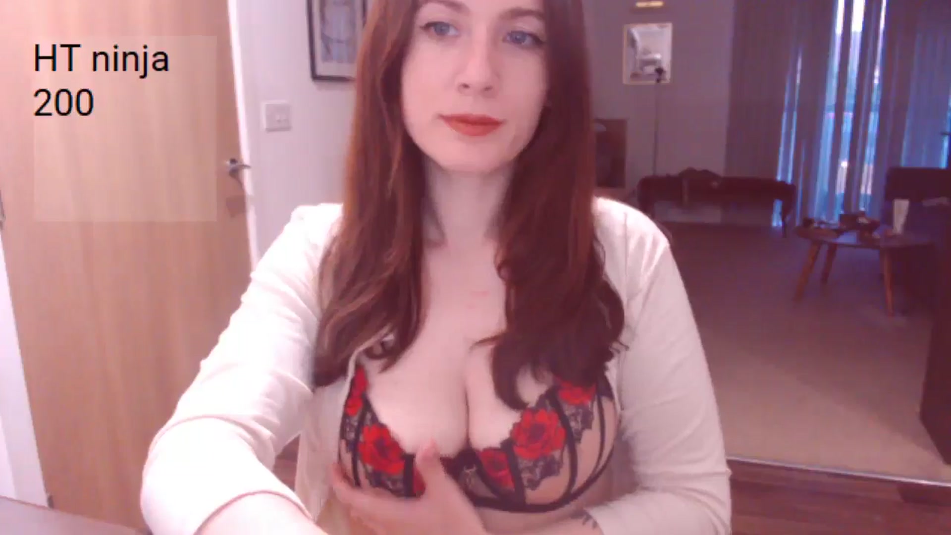 Gallery image thumbnail from AubreyPlza's myfreecams stream on, 05/08/2025, 19:46 image 19 of 20