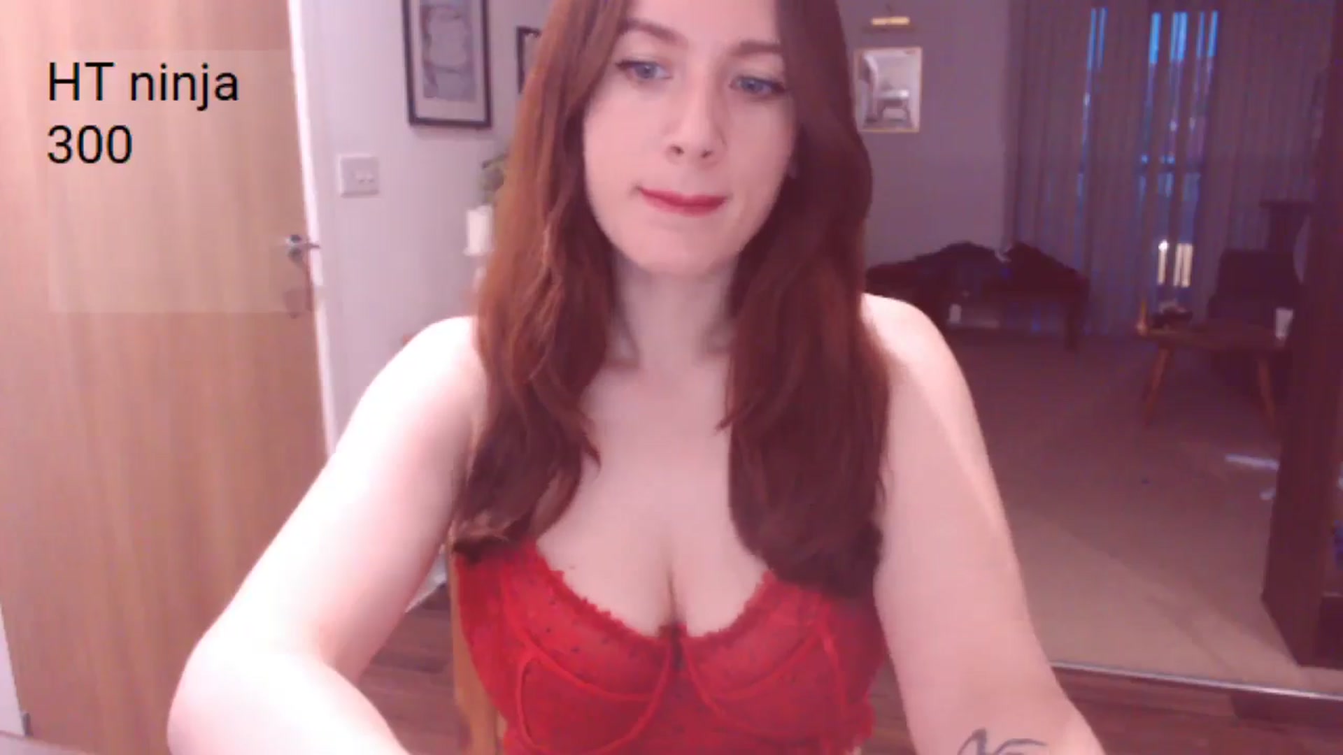 Gallery image thumbnail from AubreyPlza's myfreecams stream on, 05/19/2025, 20:46 image 6 of 20