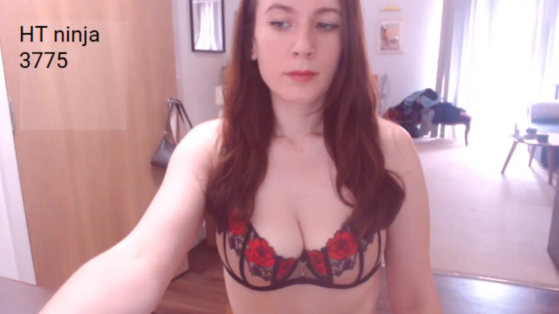 Gallery image thumbnail from AubreyPlza's myfreecams stream on, 05/27/2025, 11:05 image 14 of 20