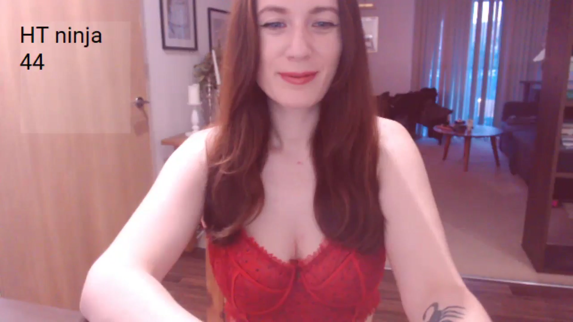 Gallery image thumbnail from AubreyPlza's myfreecams stream on, 05/30/2025, 20:17 image 15 of 20