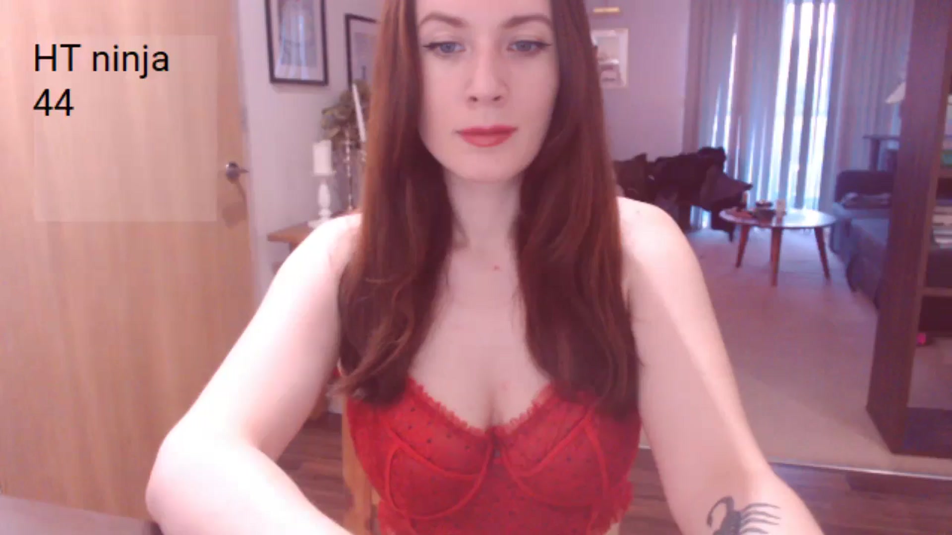 Gallery image thumbnail from AubreyPlza's myfreecams stream on, 05/30/2025, 20:17 image 1 of 20