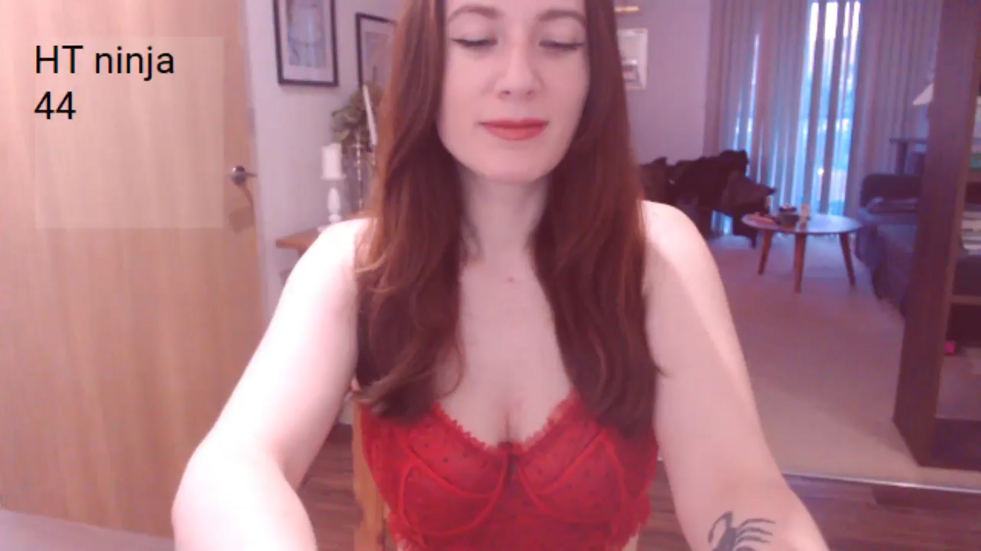 Gallery image thumbnail from AubreyPlza's myfreecams stream on, 05/30/2025, 20:17 image 11 of 20