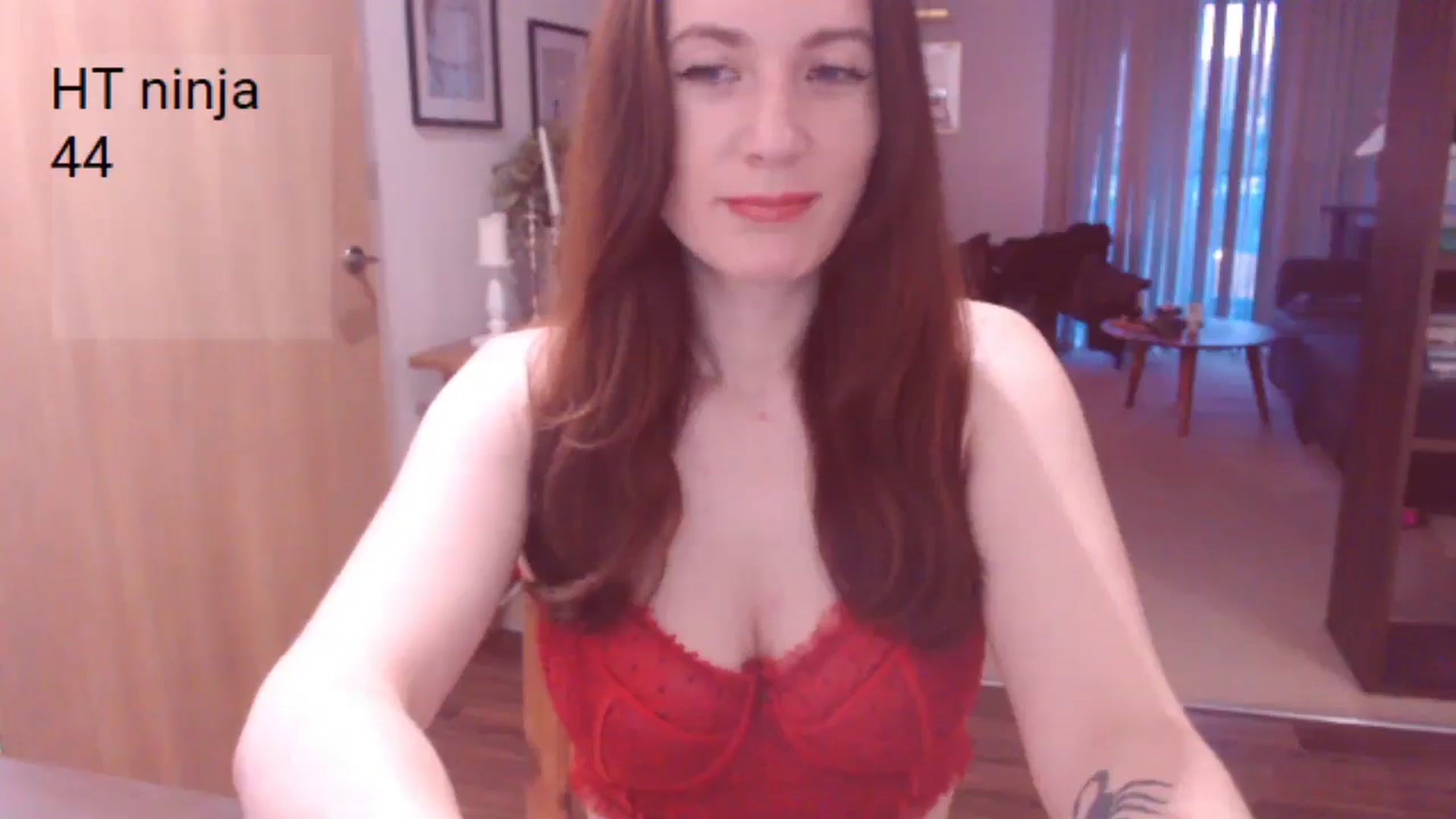 Gallery image thumbnail from AubreyPlza's myfreecams stream on, 05/30/2025, 20:17 image 14 of 20