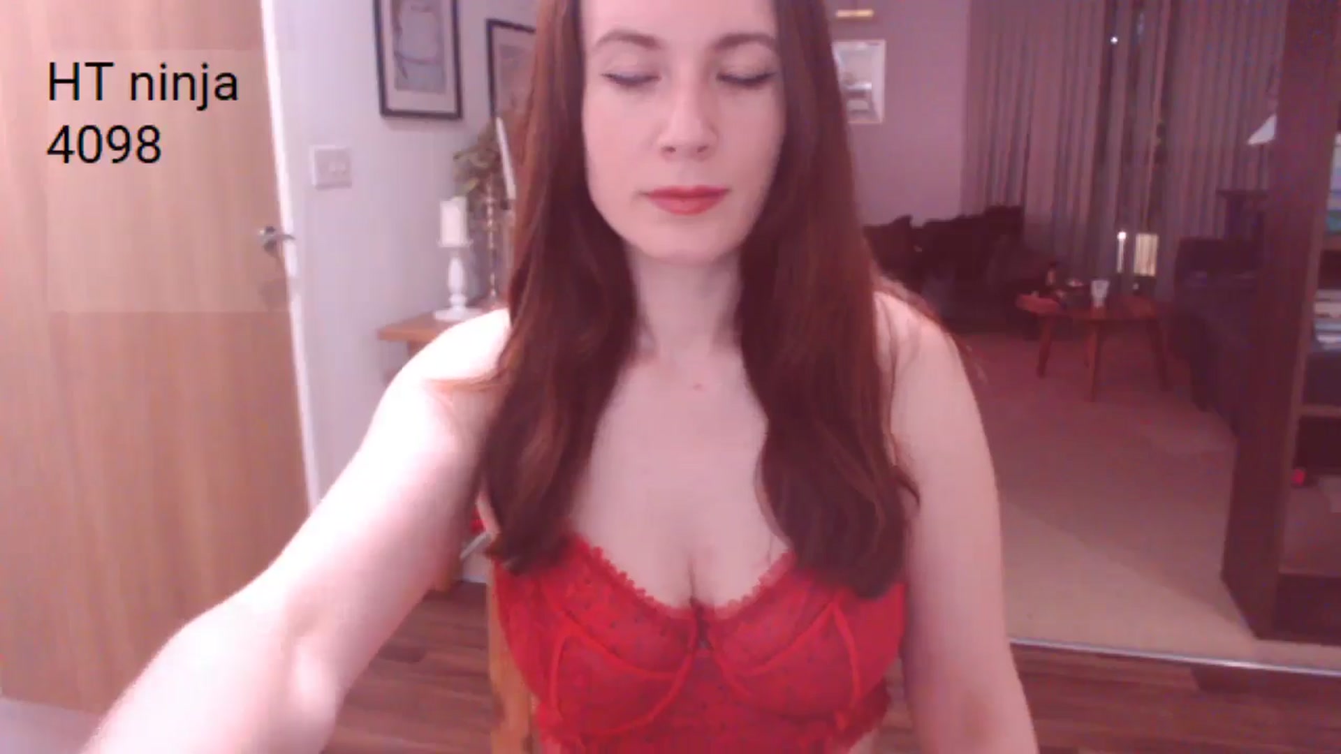 Gallery image thumbnail from AubreyPlza's myfreecams stream on, 05/30/2025, 22:09 image 13 of 20