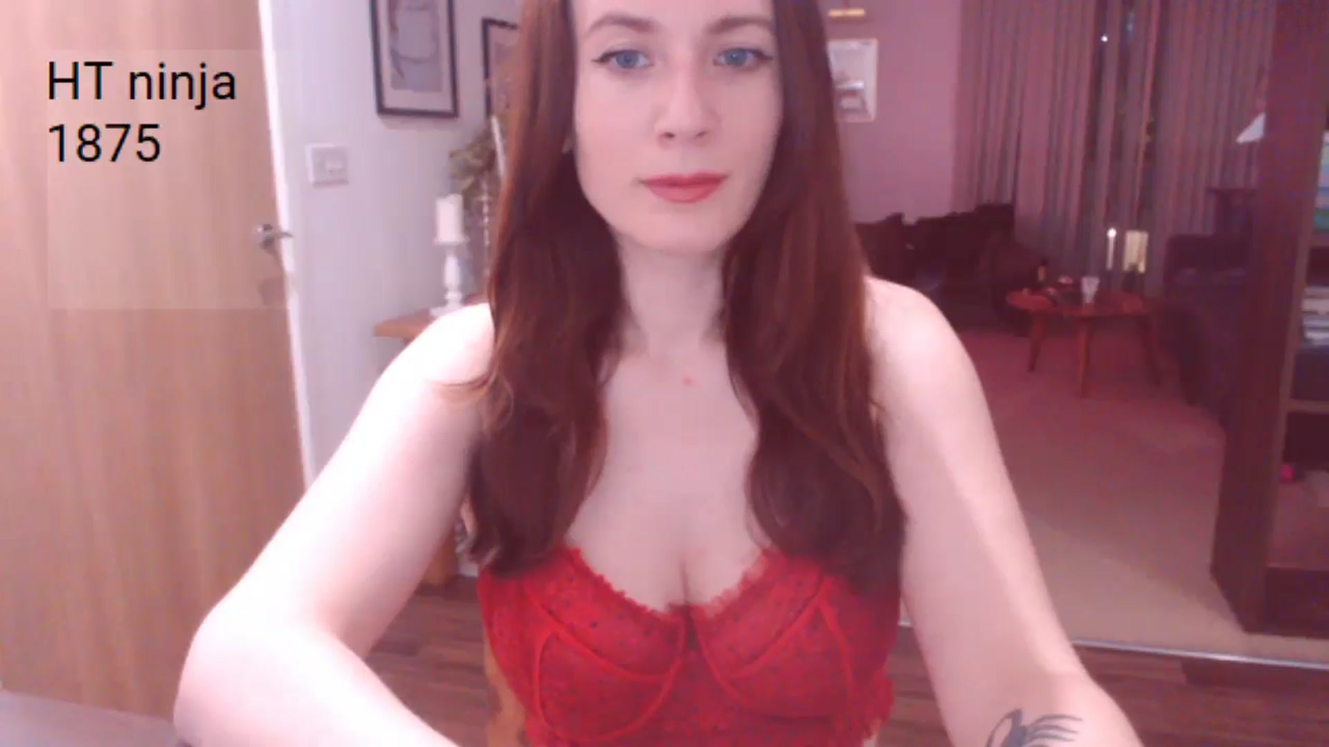 Gallery image thumbnail from AubreyPlza's myfreecams stream on, 05/30/2025, 22:09 image 7 of 20