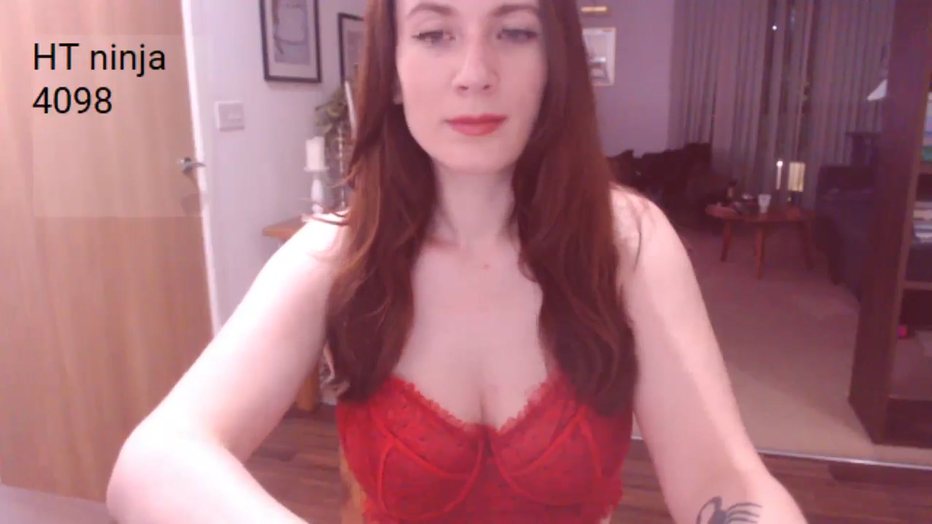 Gallery image thumbnail from AubreyPlza's myfreecams stream on, 05/30/2025, 22:09 image 17 of 20