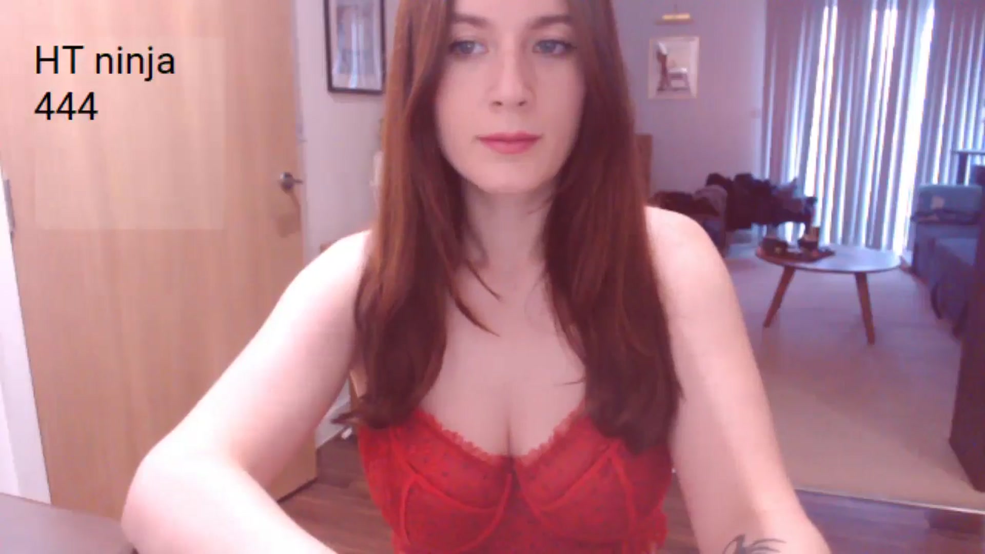 Gallery image thumbnail from AubreyPlza's myfreecams stream on, 06/08/2025, 20:28 image 13 of 20