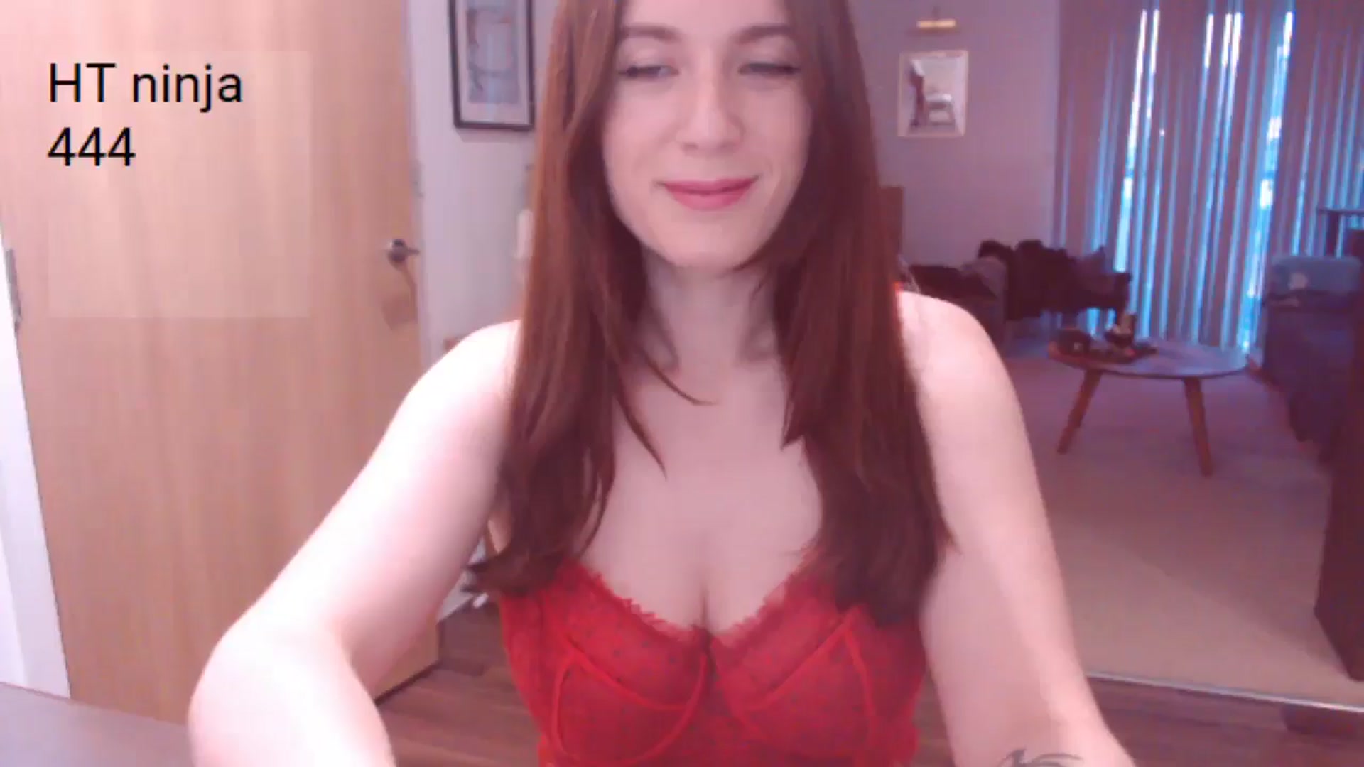 Gallery image thumbnail from AubreyPlza's myfreecams stream on, 06/08/2025, 20:28 image 18 of 20