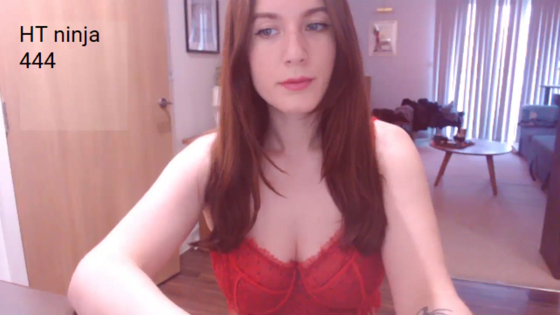 Gallery image thumbnail from AubreyPlza's myfreecams stream on, 06/08/2025, 20:28 image 11 of 20
