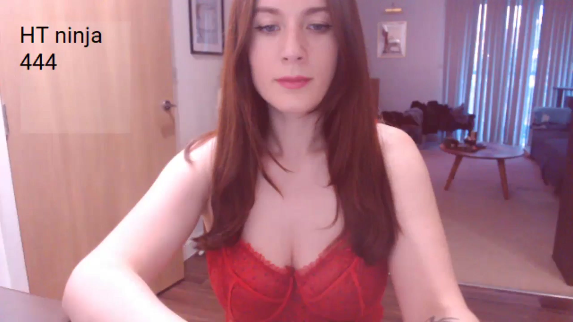 Gallery image thumbnail from AubreyPlza's myfreecams stream on, 06/08/2025, 20:28 image 17 of 20