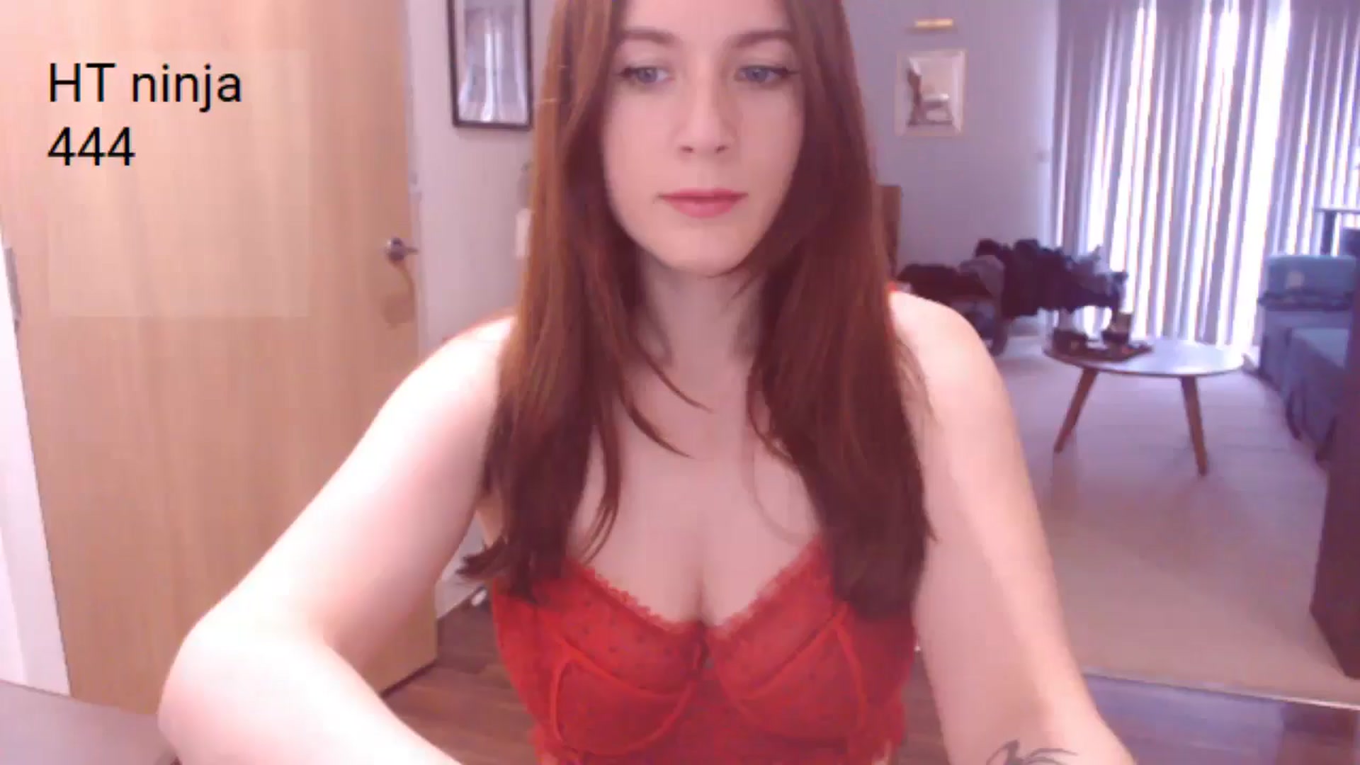 Gallery image thumbnail from AubreyPlza's myfreecams stream on, 06/08/2025, 20:28 image 9 of 20