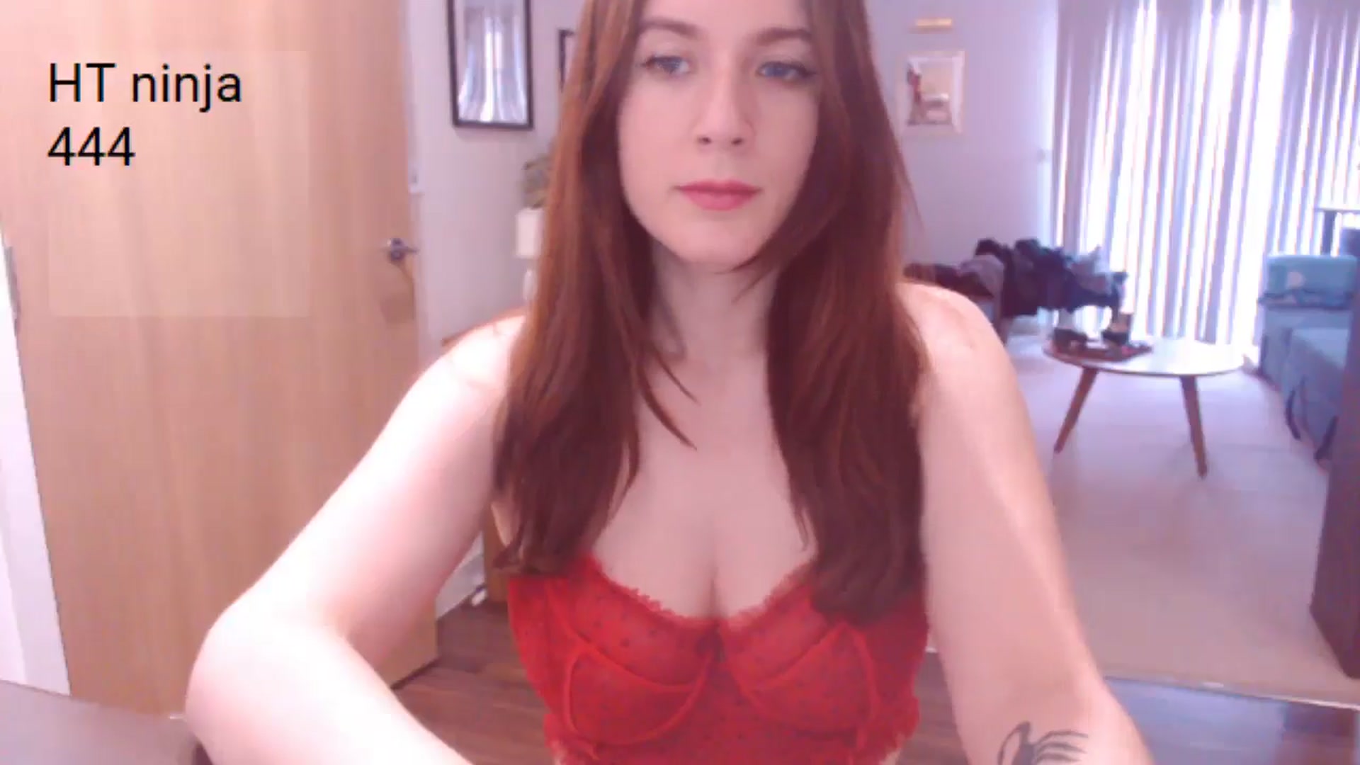 Gallery image thumbnail from AubreyPlza's myfreecams stream on, 06/08/2025, 20:28 image 5 of 20