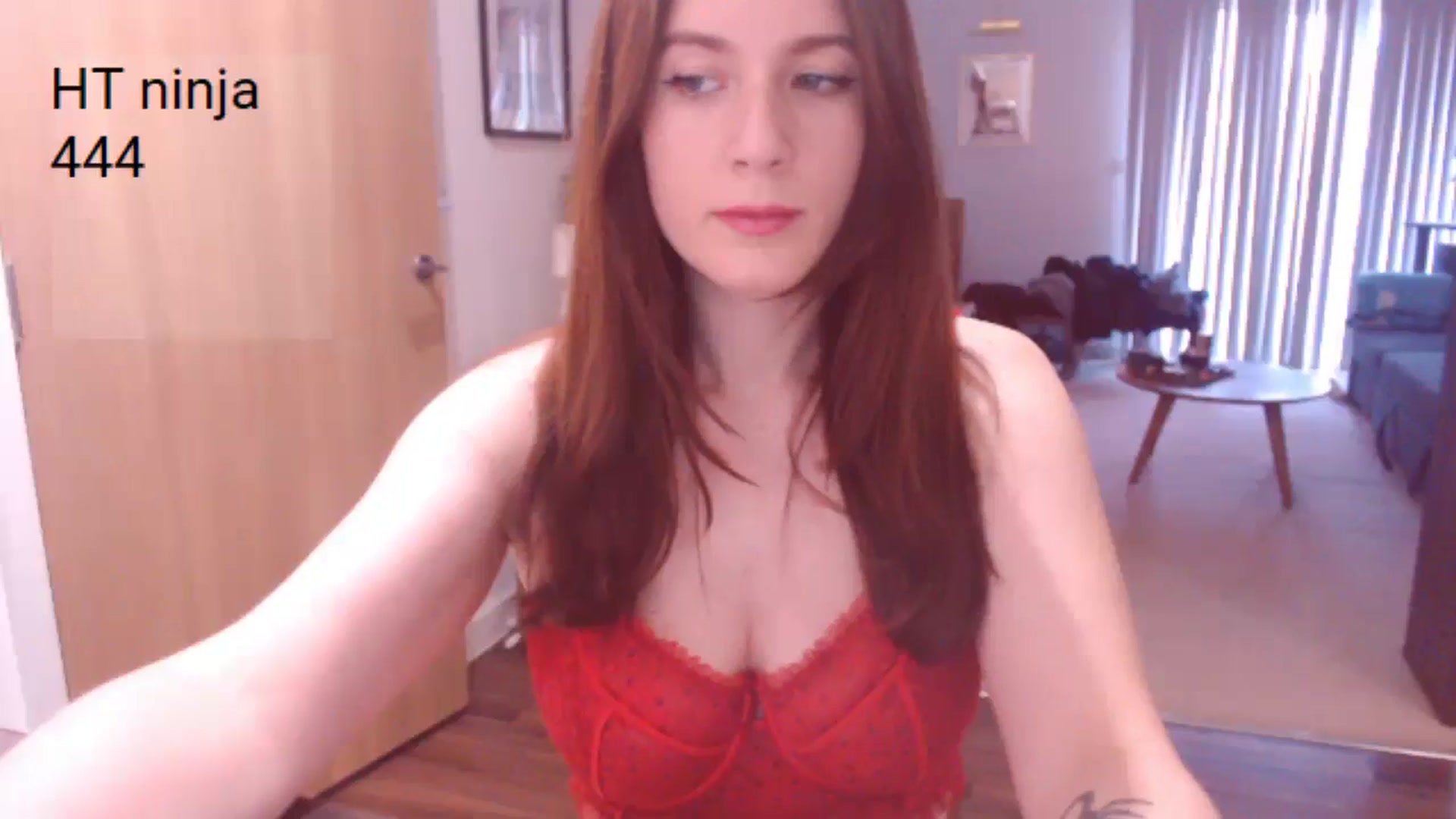 Gallery image thumbnail from AubreyPlza's myfreecams stream on, 06/08/2025, 20:28 image 10 of 20