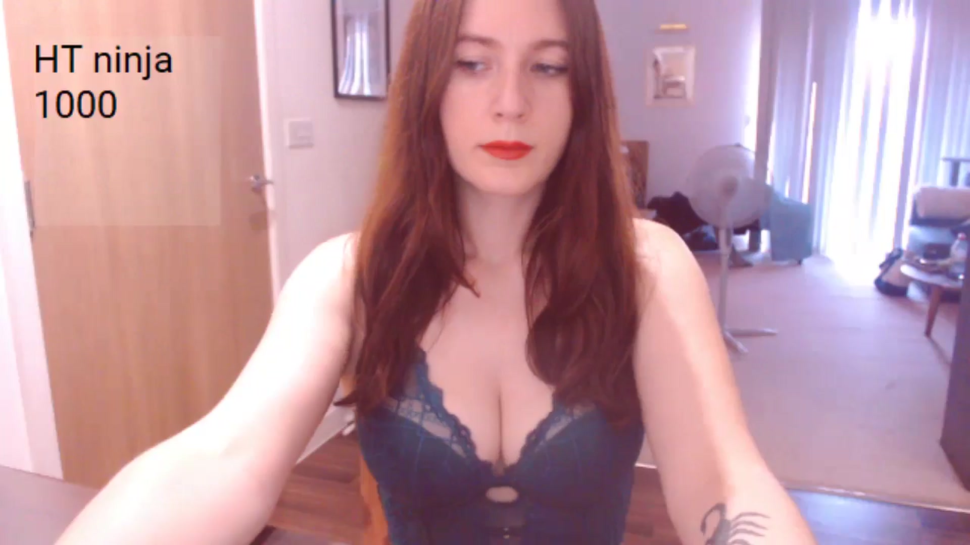Gallery image thumbnail from AubreyPlza's myfreecams stream on, 06/12/2025, 21:37 image 6 of 20