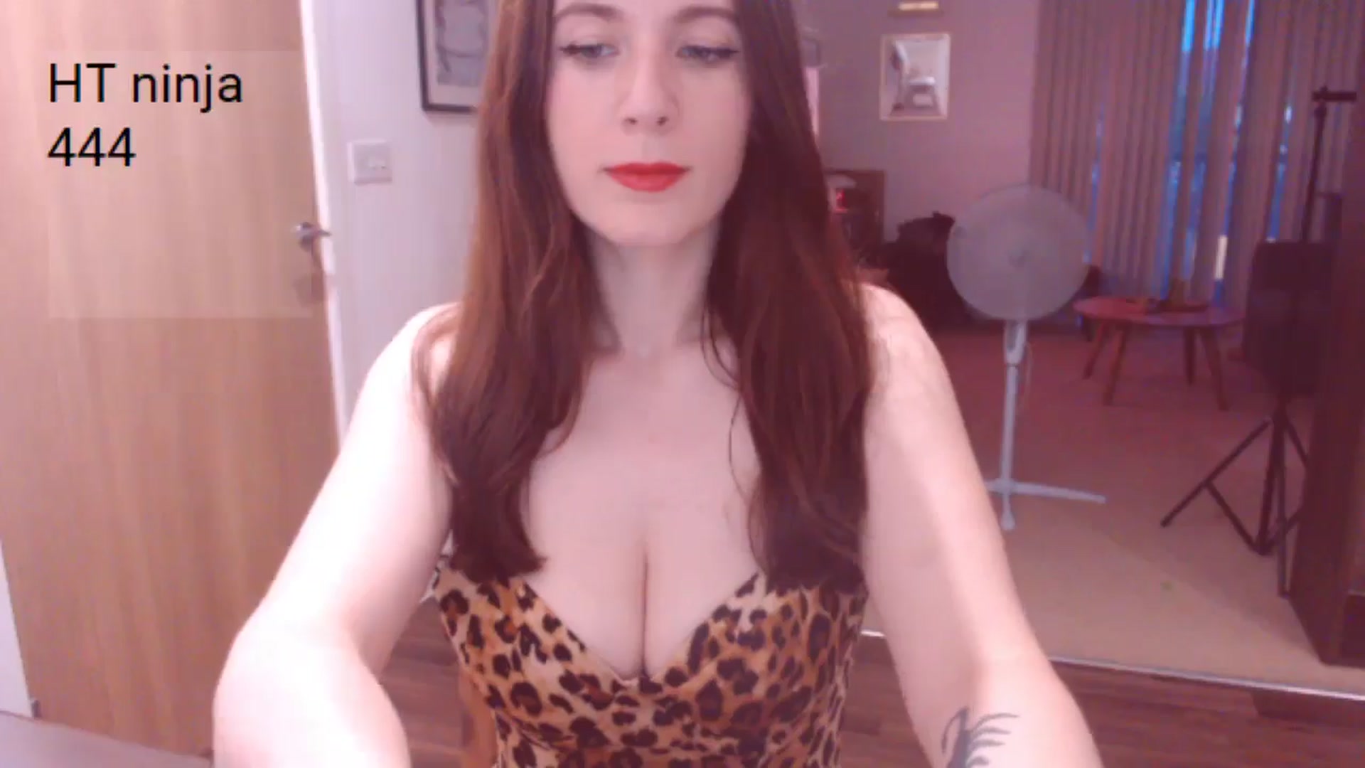 Gallery image thumbnail from AubreyPlza's myfreecams stream on, 06/15/2025, 21:01 image 8 of 20