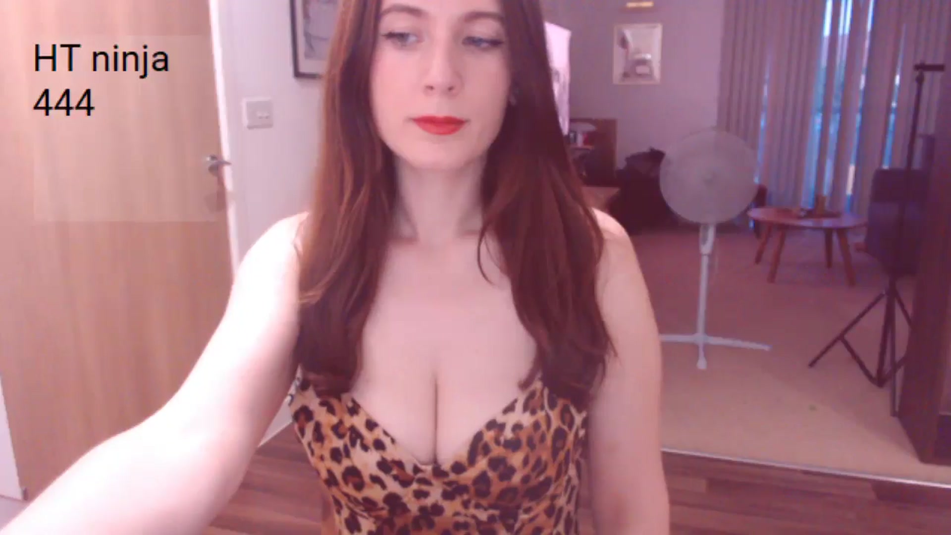 Gallery image thumbnail from AubreyPlza's myfreecams stream on, 06/15/2025, 21:01 image 2 of 20