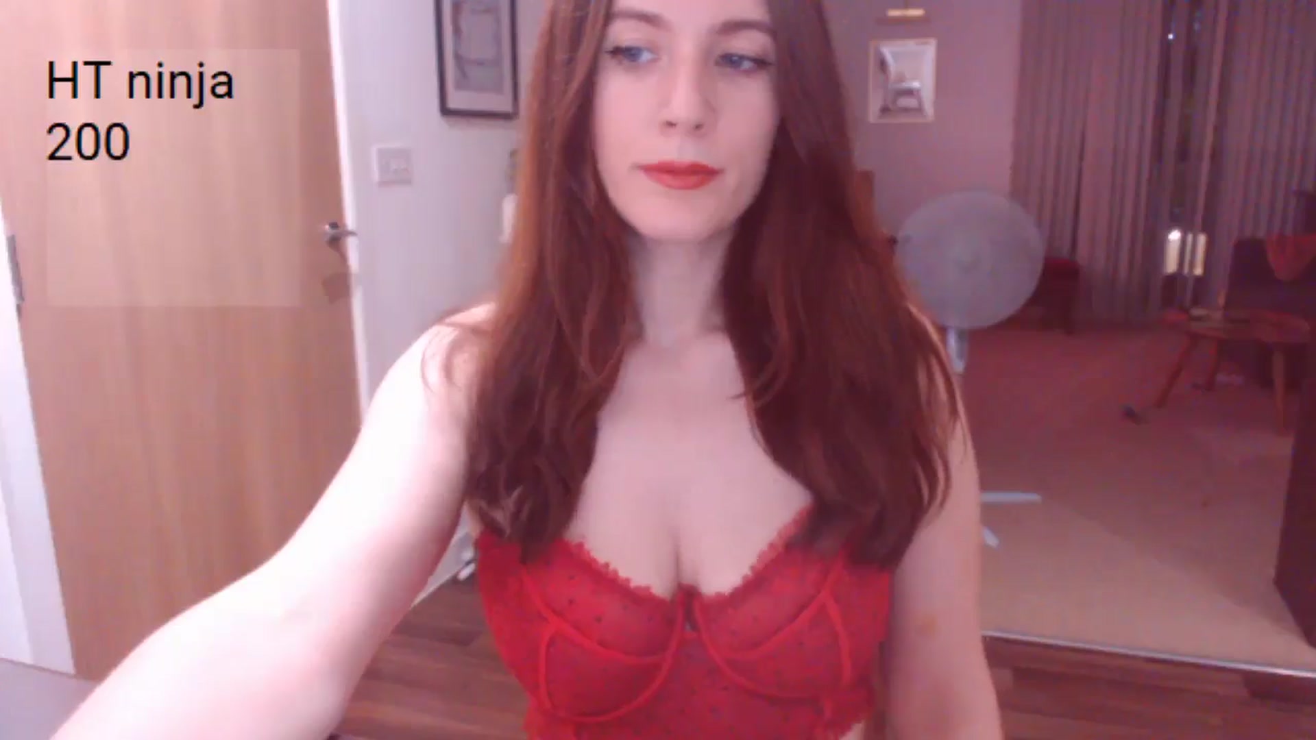 Gallery image thumbnail from AubreyPlza's myfreecams stream on, 06/17/2025, 21:46 image 9 of 20