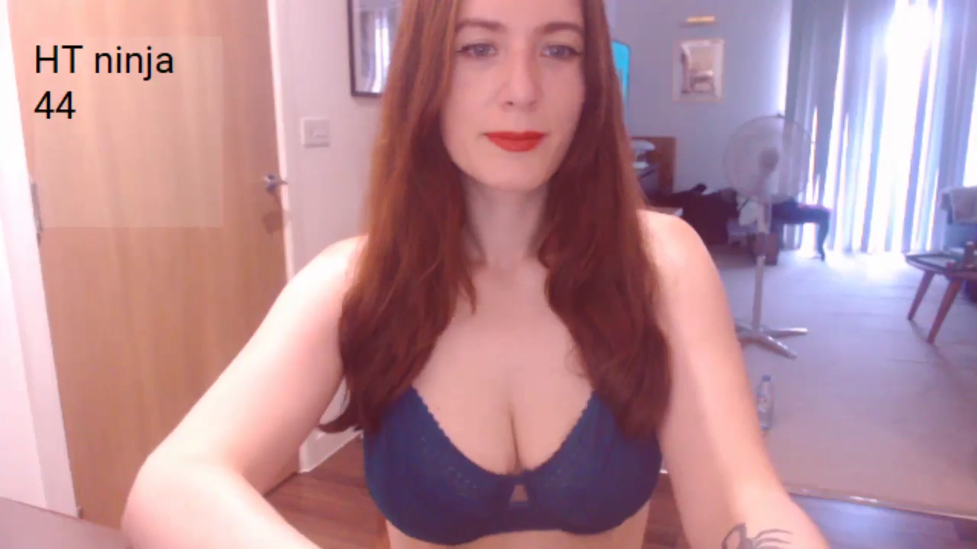 Gallery image thumbnail from AubreyPlza's myfreecams stream on, 06/22/2025, 19:20 image 3 of 20