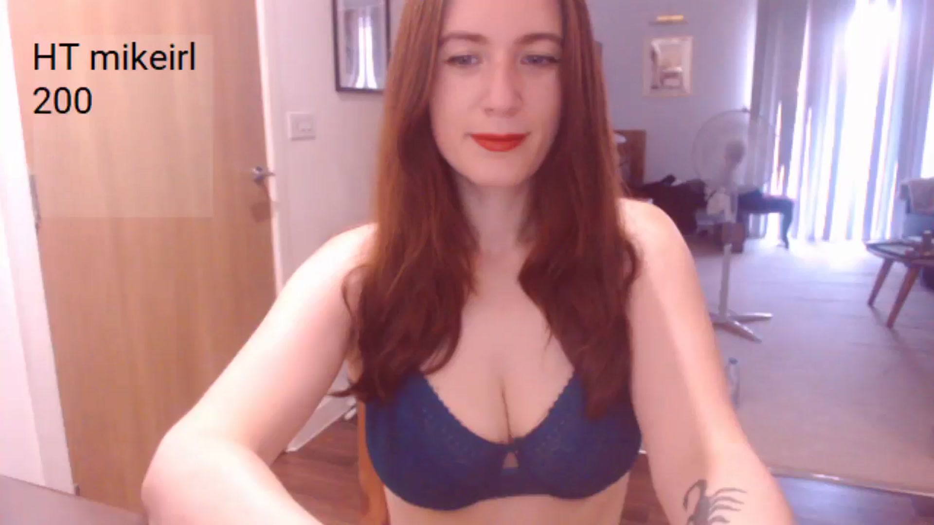 Gallery image thumbnail from AubreyPlza's myfreecams stream on, 06/22/2025, 19:20 image 18 of 20