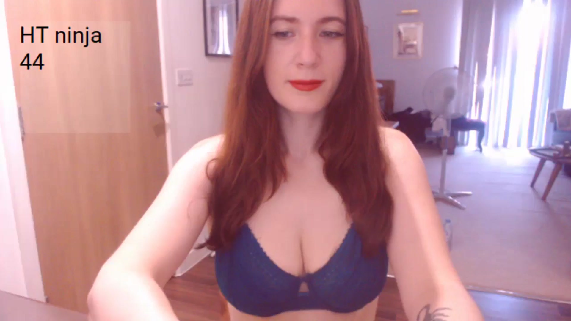 Gallery image thumbnail from AubreyPlza's myfreecams stream on, 06/22/2025, 19:20 image 7 of 20
