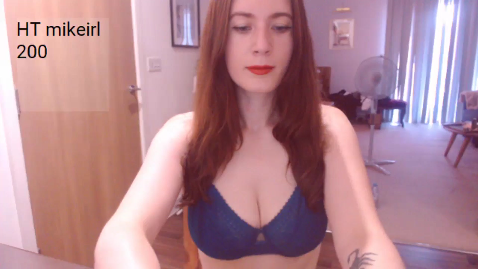 Gallery image thumbnail from AubreyPlza's myfreecams stream on, 06/22/2025, 20:22 image 6 of 20