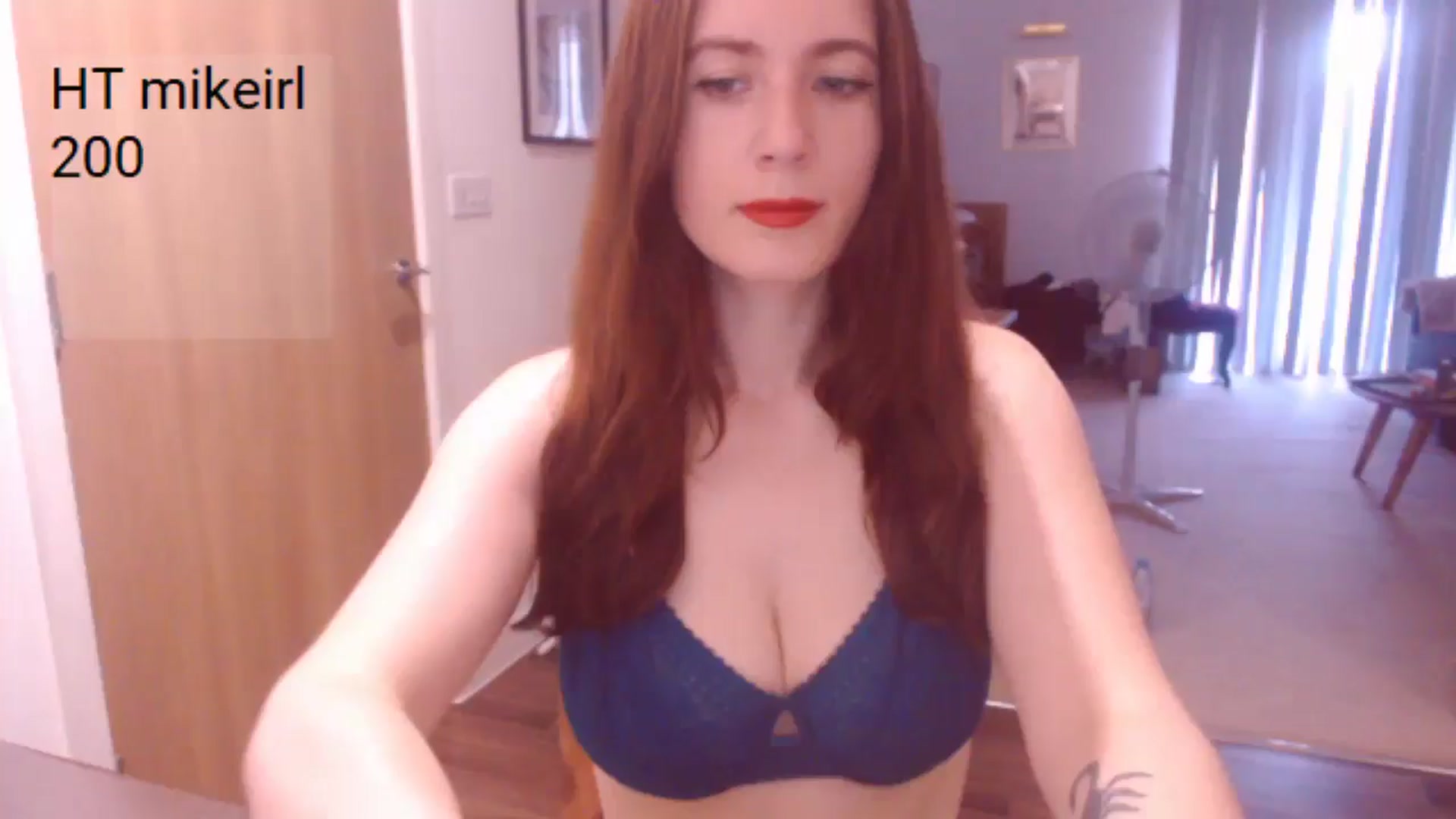 Gallery image thumbnail from AubreyPlza's myfreecams stream on, 06/22/2025, 20:22 image 1 of 20