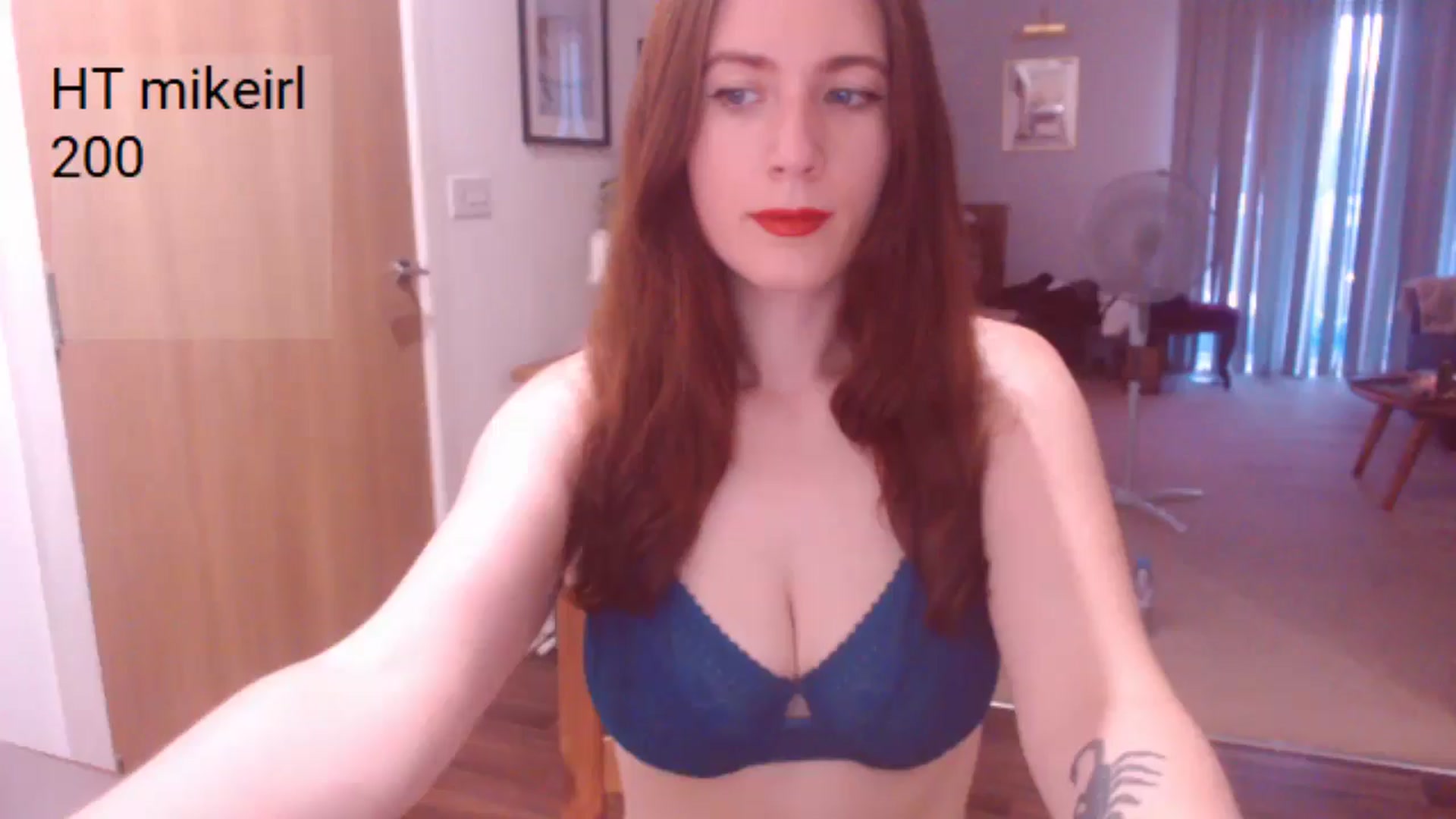 Gallery image thumbnail from AubreyPlza's myfreecams stream on, 06/22/2025, 20:22 image 17 of 20