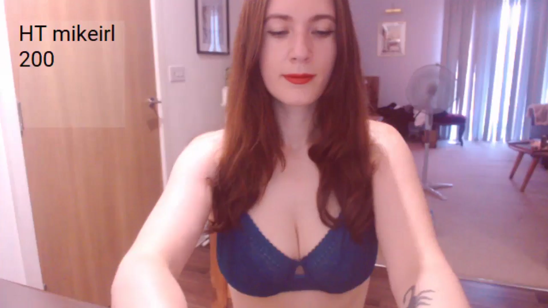 Gallery image thumbnail from AubreyPlza's myfreecams stream on, 06/22/2025, 20:22 image 7 of 20