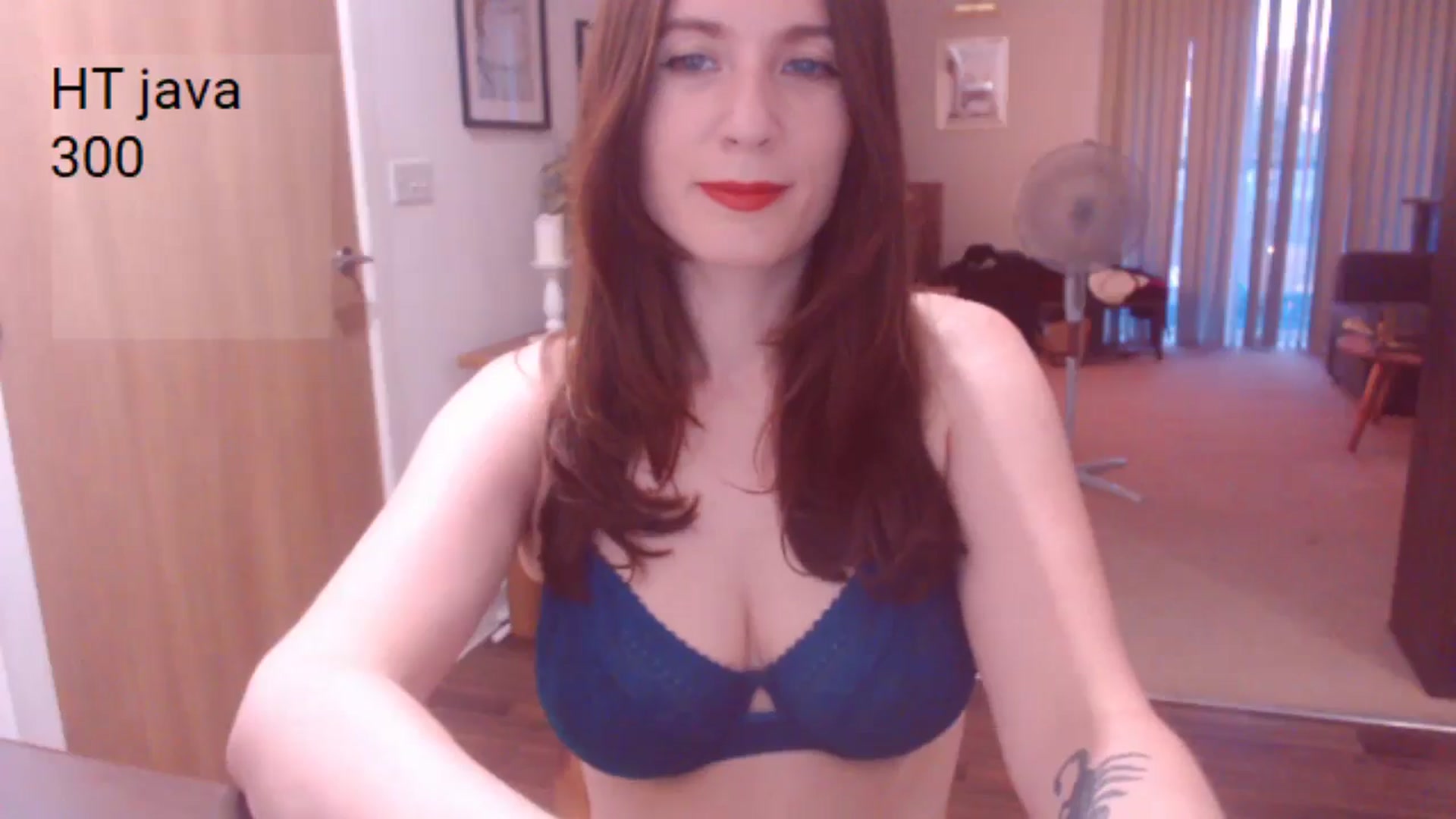 Gallery image thumbnail from AubreyPlza's myfreecams stream on, 06/23/2025, 20:38 image 17 of 20