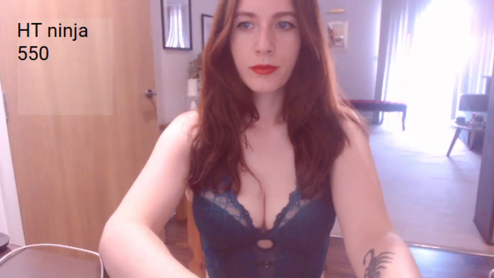 Gallery image thumbnail from AubreyPlza's myfreecams stream on, 06/29/2025, 18:51 image 7 of 20