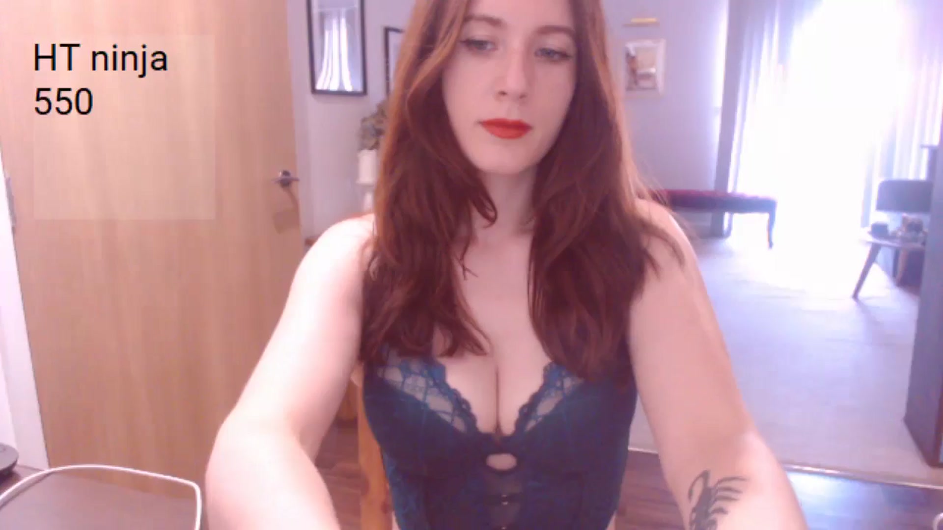 Gallery image thumbnail from AubreyPlza's myfreecams stream on, 06/29/2025, 18:51 image 9 of 20
