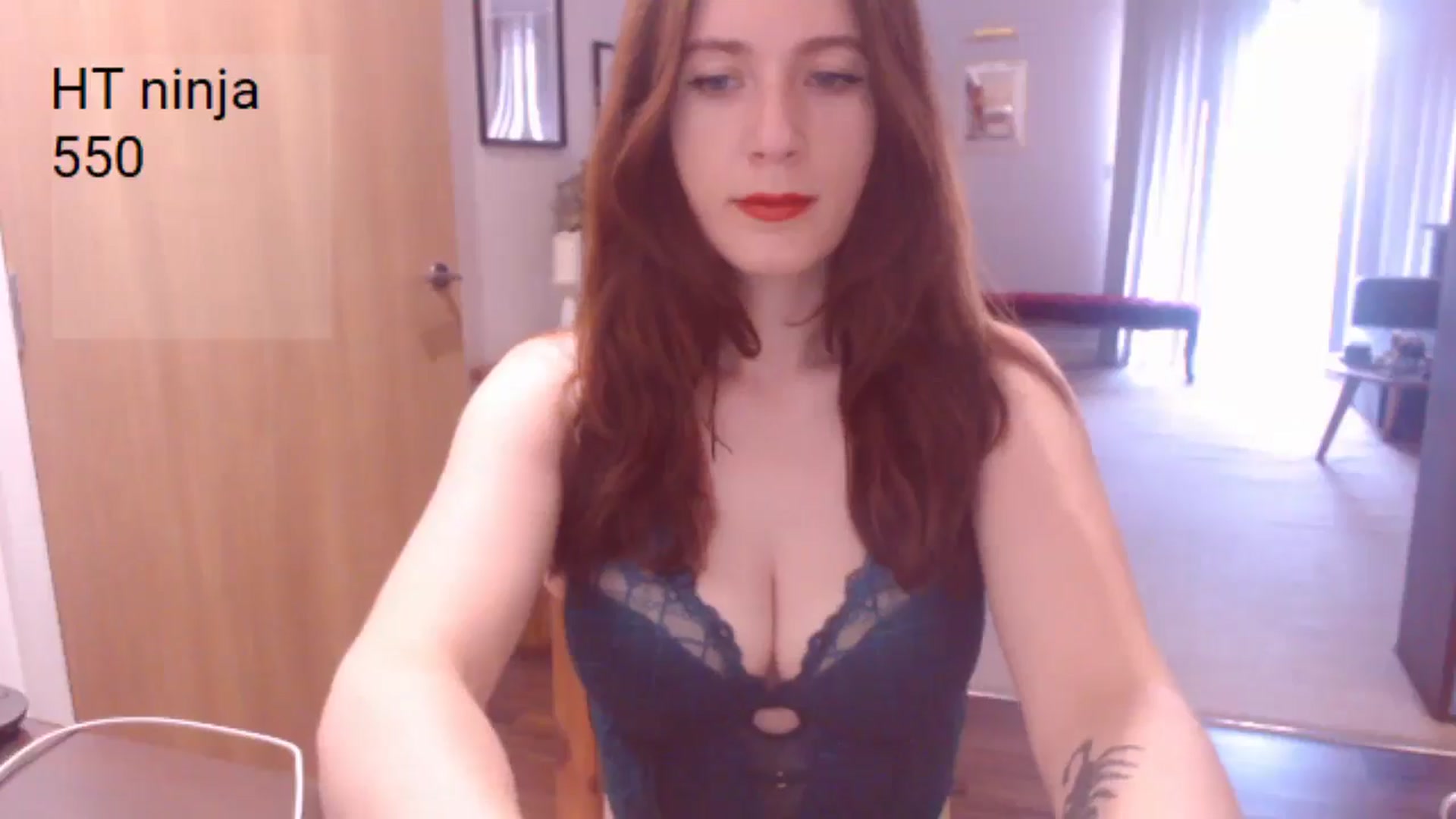 Gallery image thumbnail from AubreyPlza's myfreecams stream on, 06/29/2025, 18:51 image 12 of 20