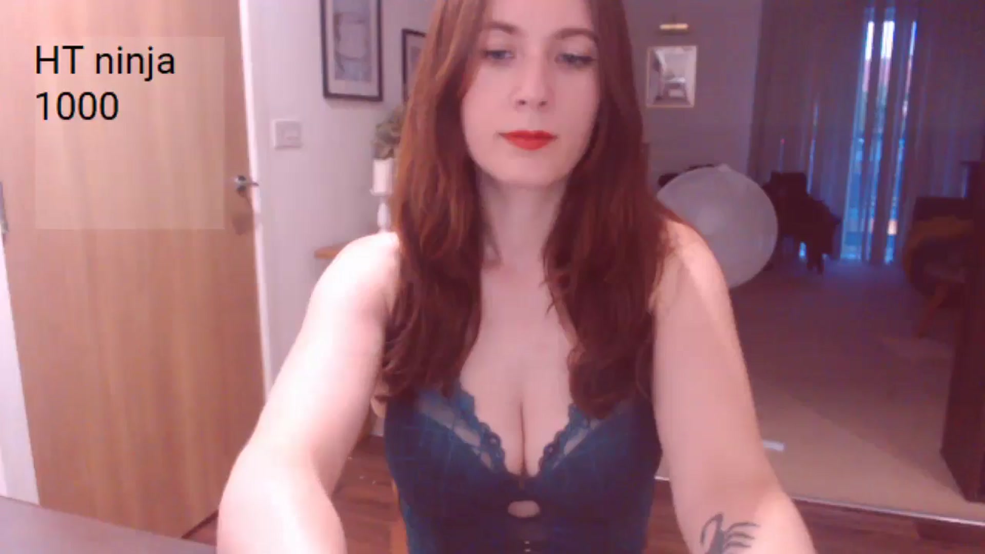 Gallery image thumbnail from AubreyPlza's myfreecams stream on, 07/08/2025, 21:08 image 11 of 20