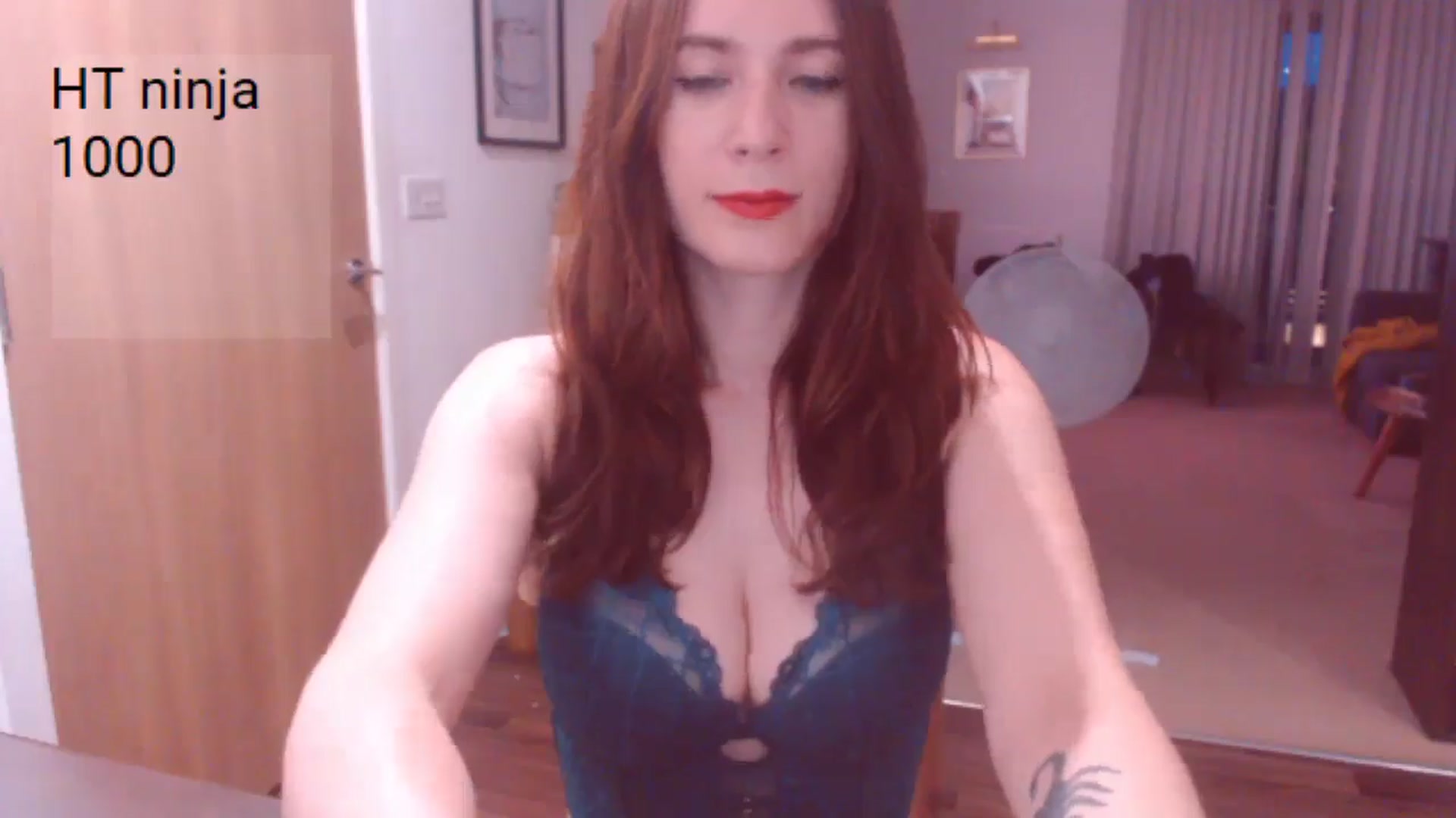 Gallery image thumbnail from AubreyPlza's myfreecams stream on, 07/08/2025, 21:08 image 18 of 20