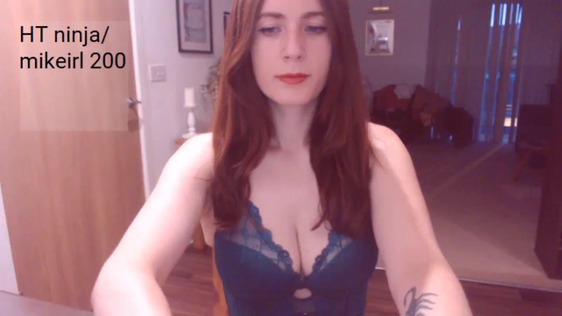 Gallery image thumbnail from AubreyPlza's myfreecams stream on, 07/15/2025, 21:02 image 10 of 20